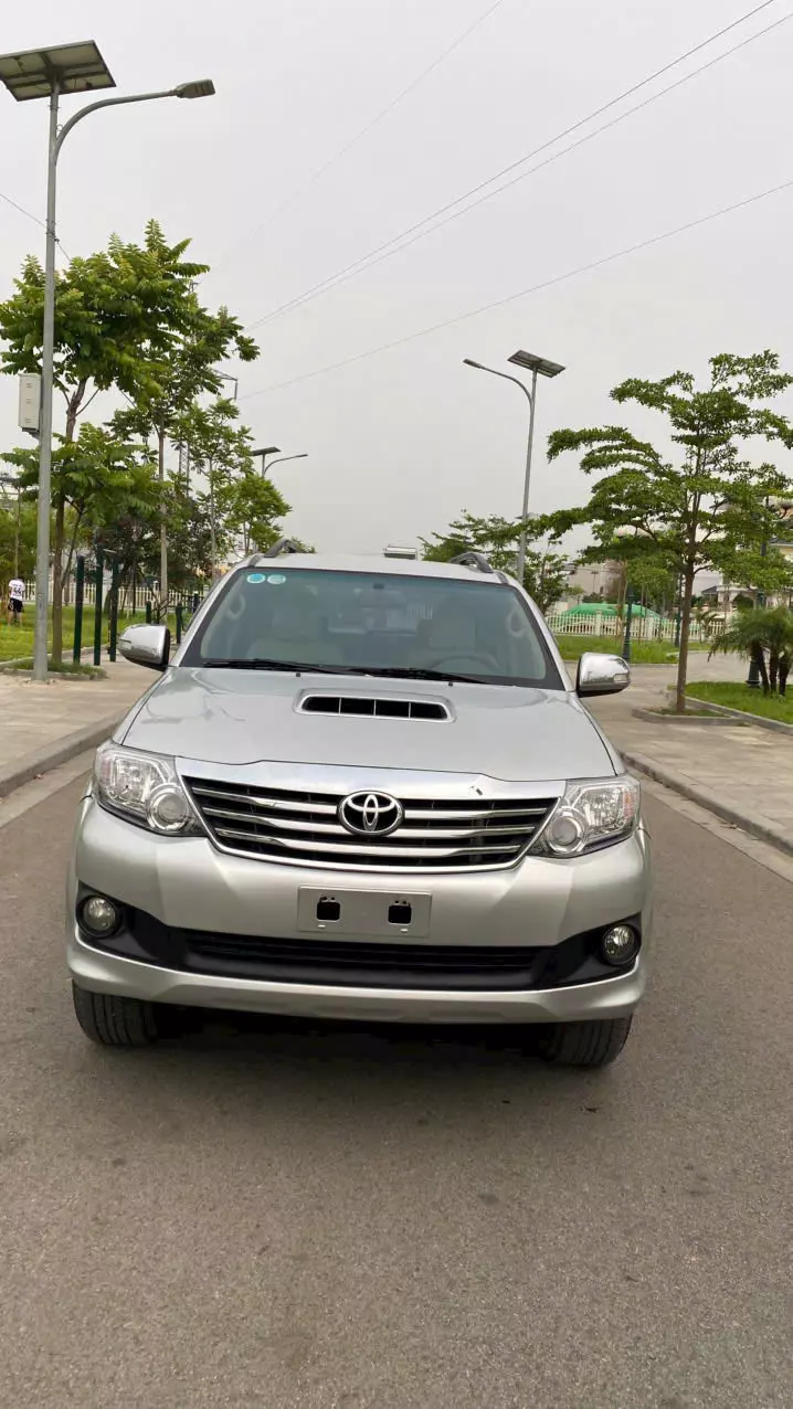  BÁN TOYOTA FORTUNER 2.5G – SX 2014-0