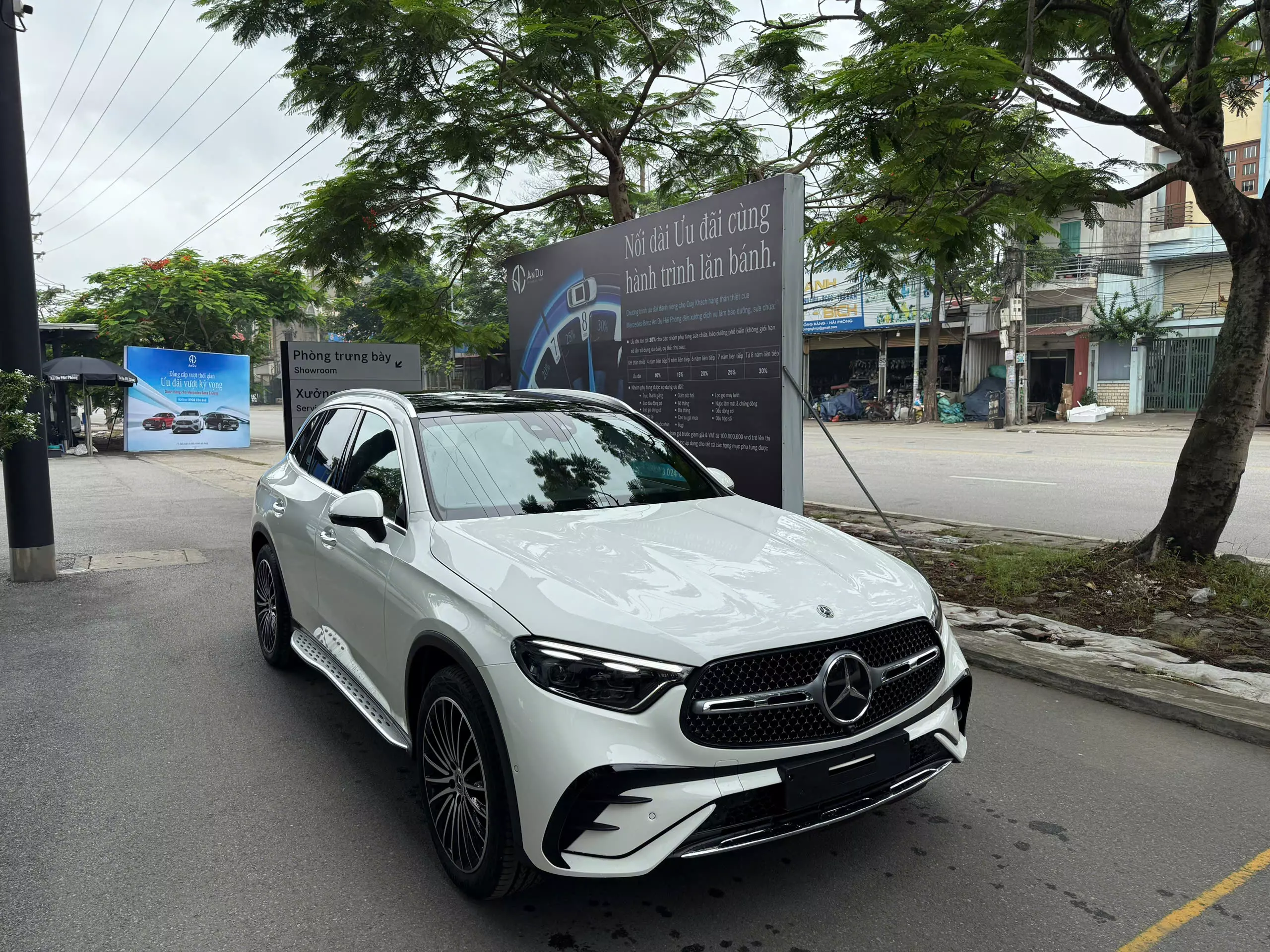 Mercedes-Benz GLC 300 4MATIC – SUV hạng sang bán chạy số 1 của thương hiệu Ngôi Sao  3 cánh.-4