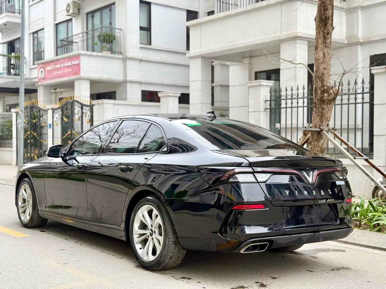 VinFast Lux A Base 2022 – Chính chủ, một đời chủ từ mới-2