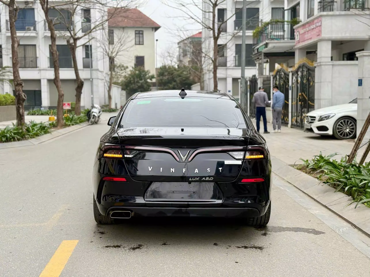 VinFast Lux A Base 2022 – Chính chủ, một đời chủ từ mới-1