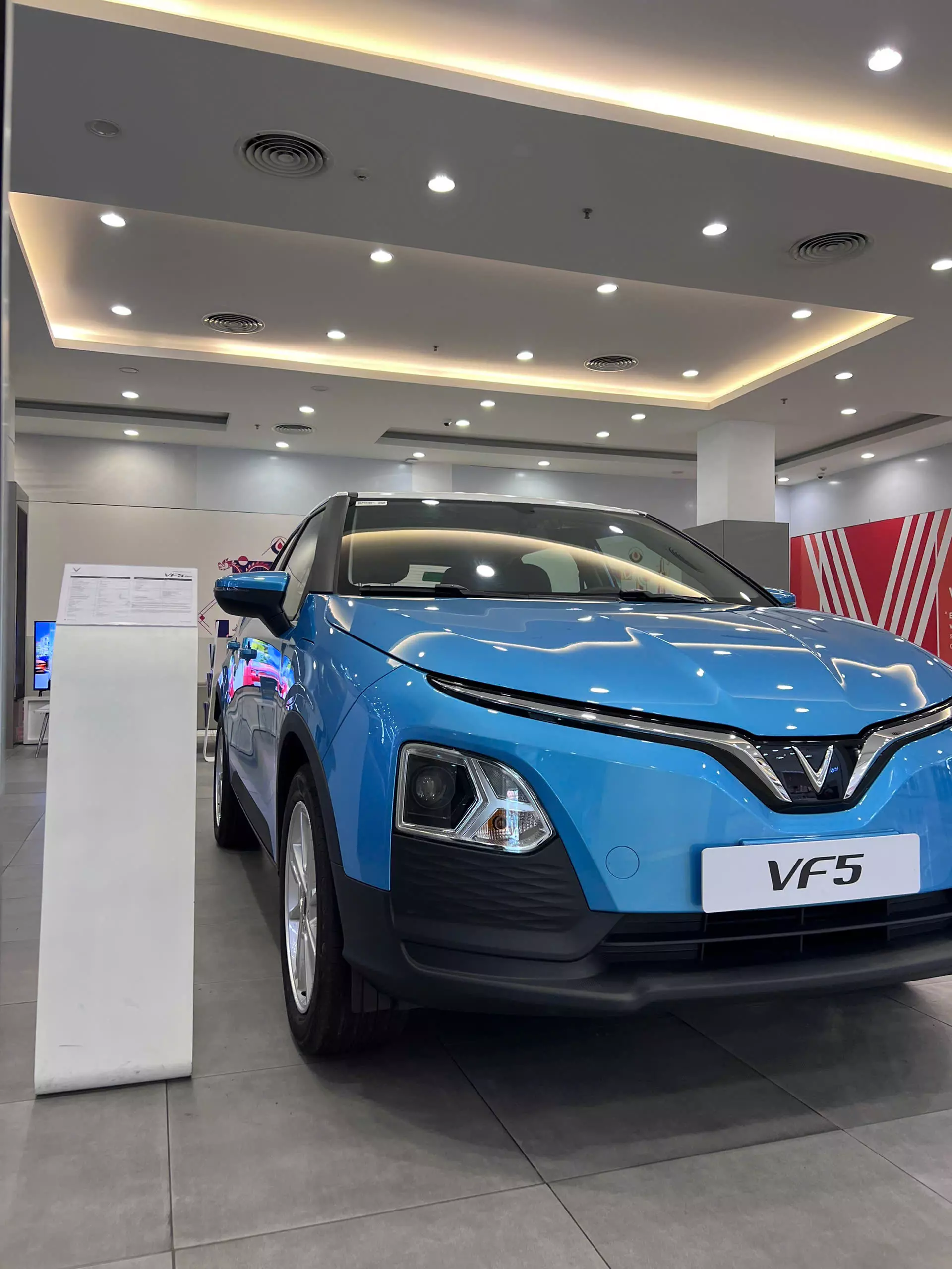 Vf5 plus 2025 giá tốt siêu nhiều quà tặng hấp dẫn-0