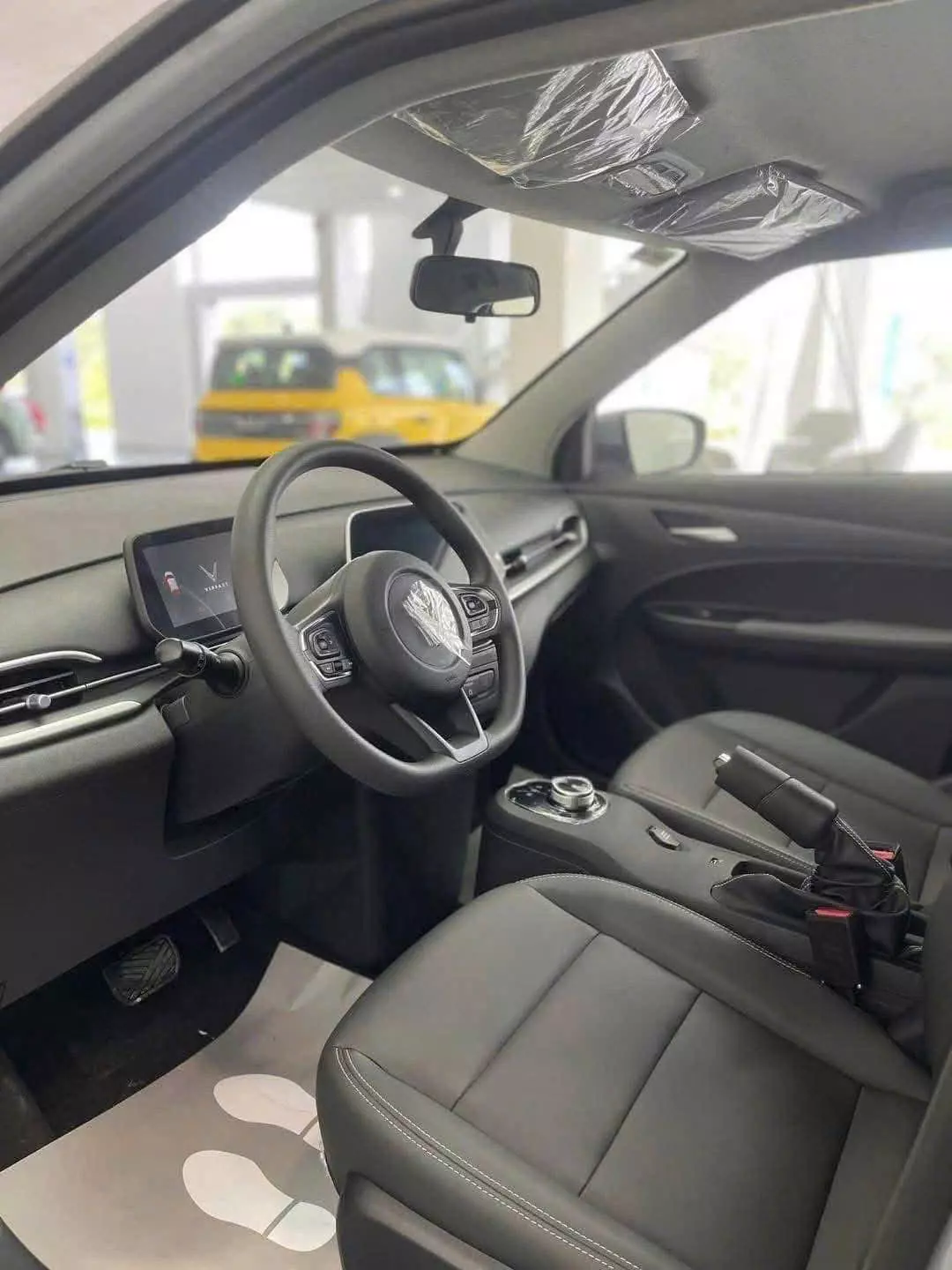 Vf5 plus 2025 giá tốt siêu nhiều quà tặng hấp dẫn-3