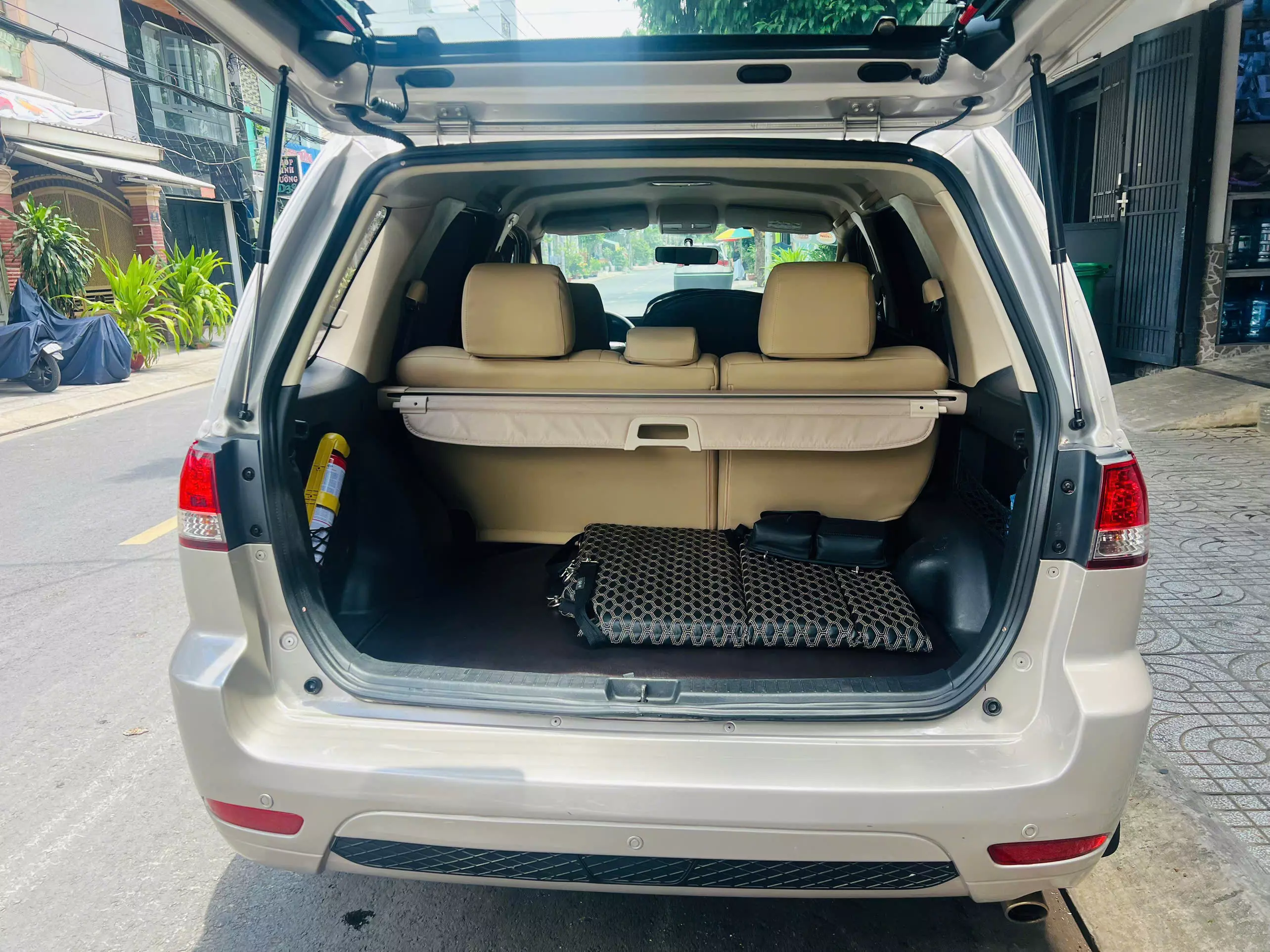 BÁN XE FORD ESCAPE XLS 2.3 ĐỜI 2011 – GIÁ 219 TRIỆU-2