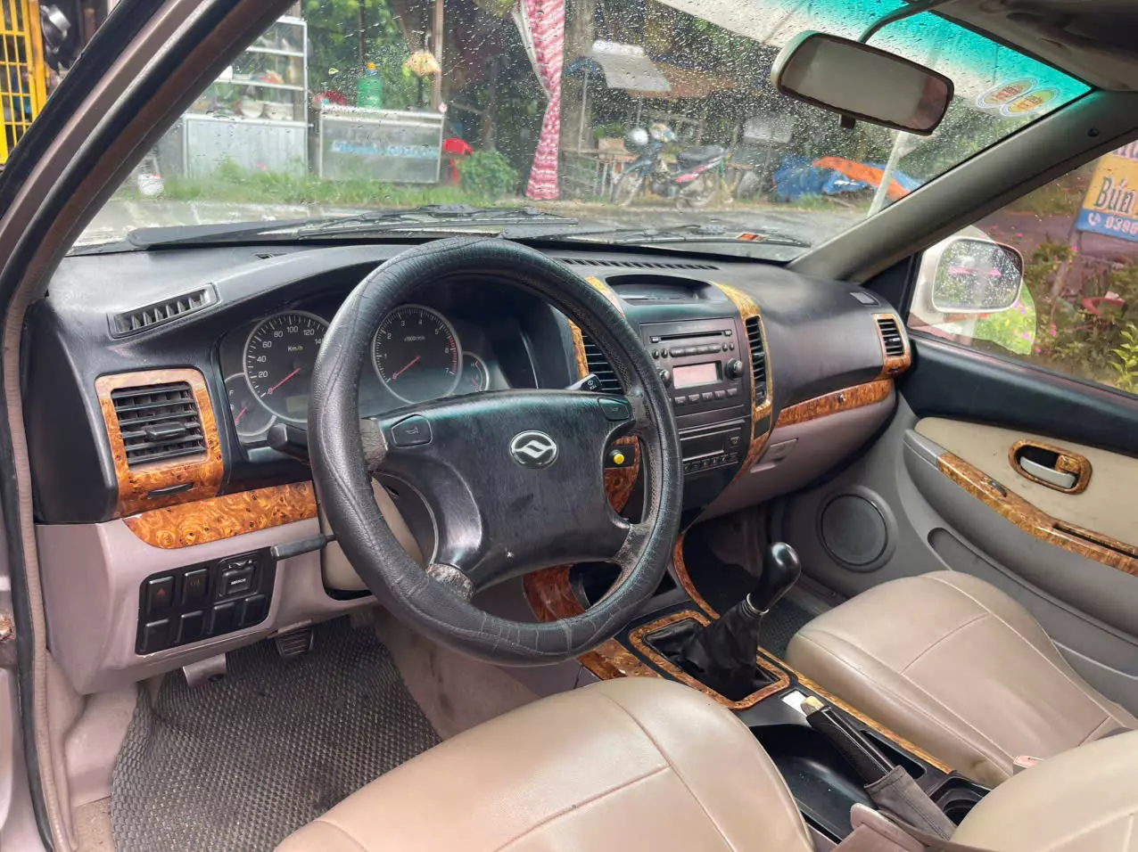 CẦN BÁN XE  GIA ĐÌNH - GIÁ TỐT -1