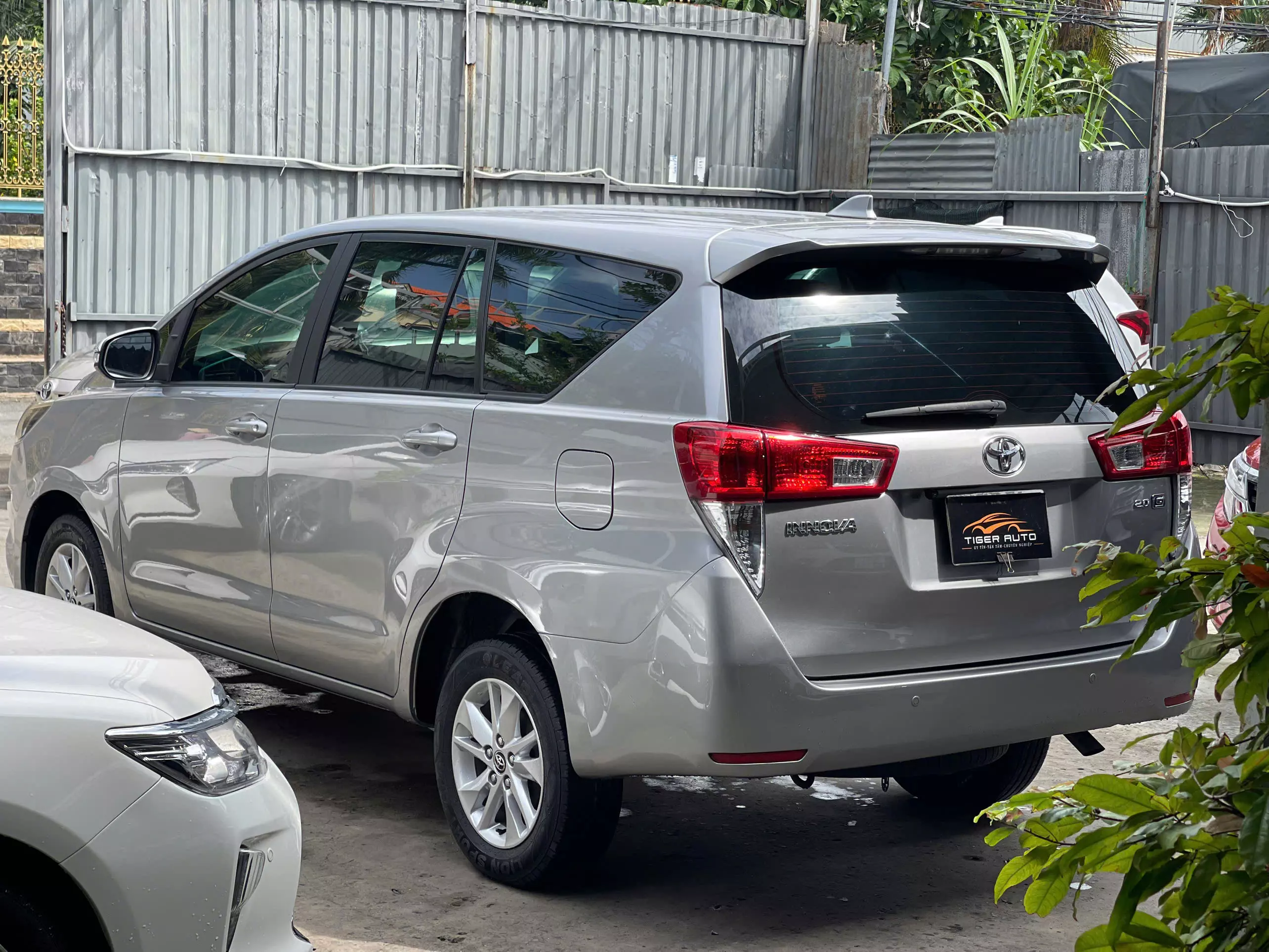 Chính chủ cần bán xe Toyota Vios 2024 bản E cvt-1