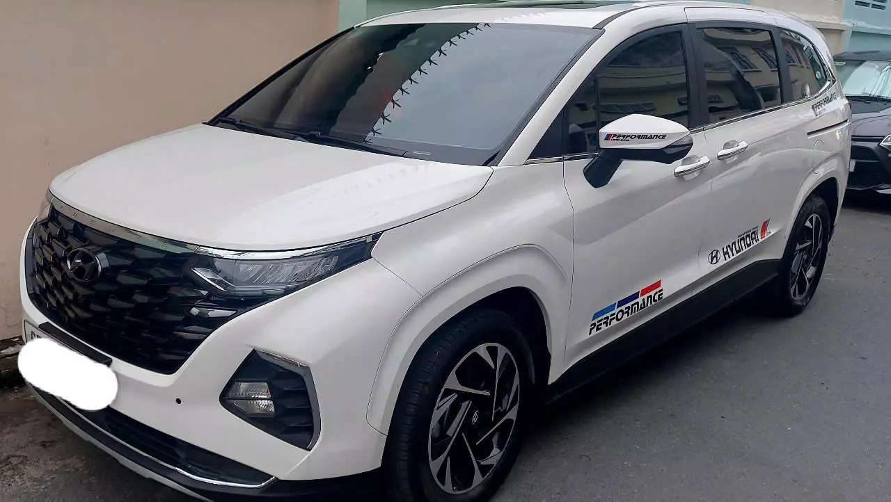 Hyundai Custin 2.0 Cao cấp Đăng Kí T6/2024- 845 triệu-0