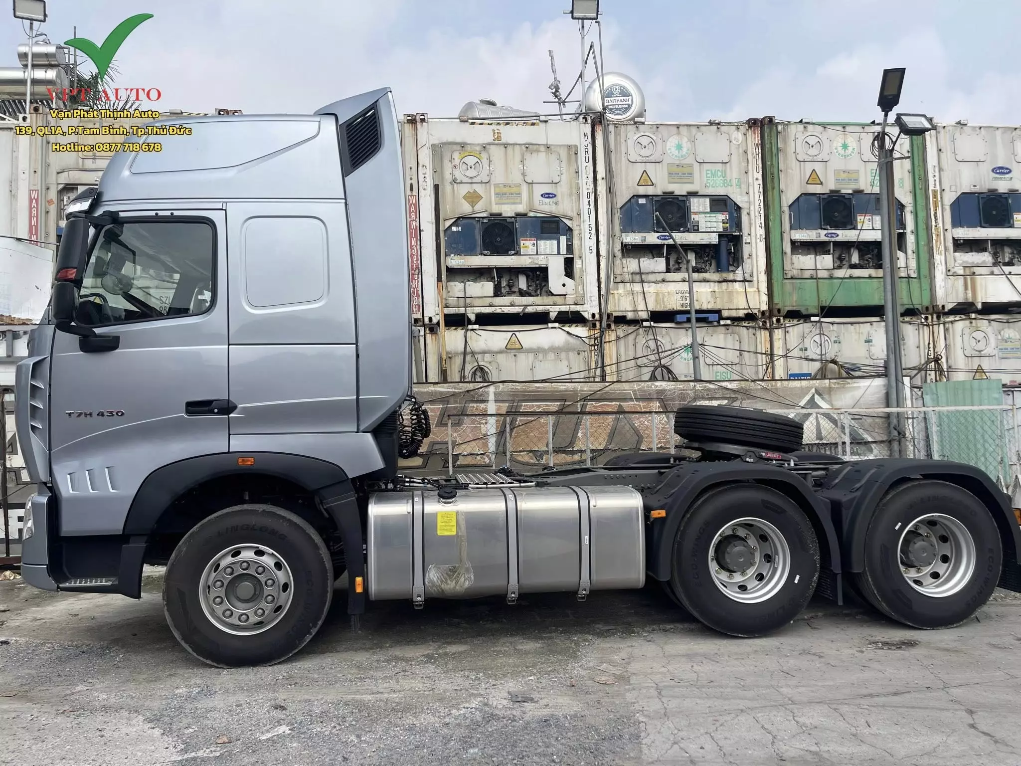 Bán Xe đầu kéo Howo Sitrak 430hp máy Weichai 2025, màu bạc, nhập khẩu nguyên chiếc -2