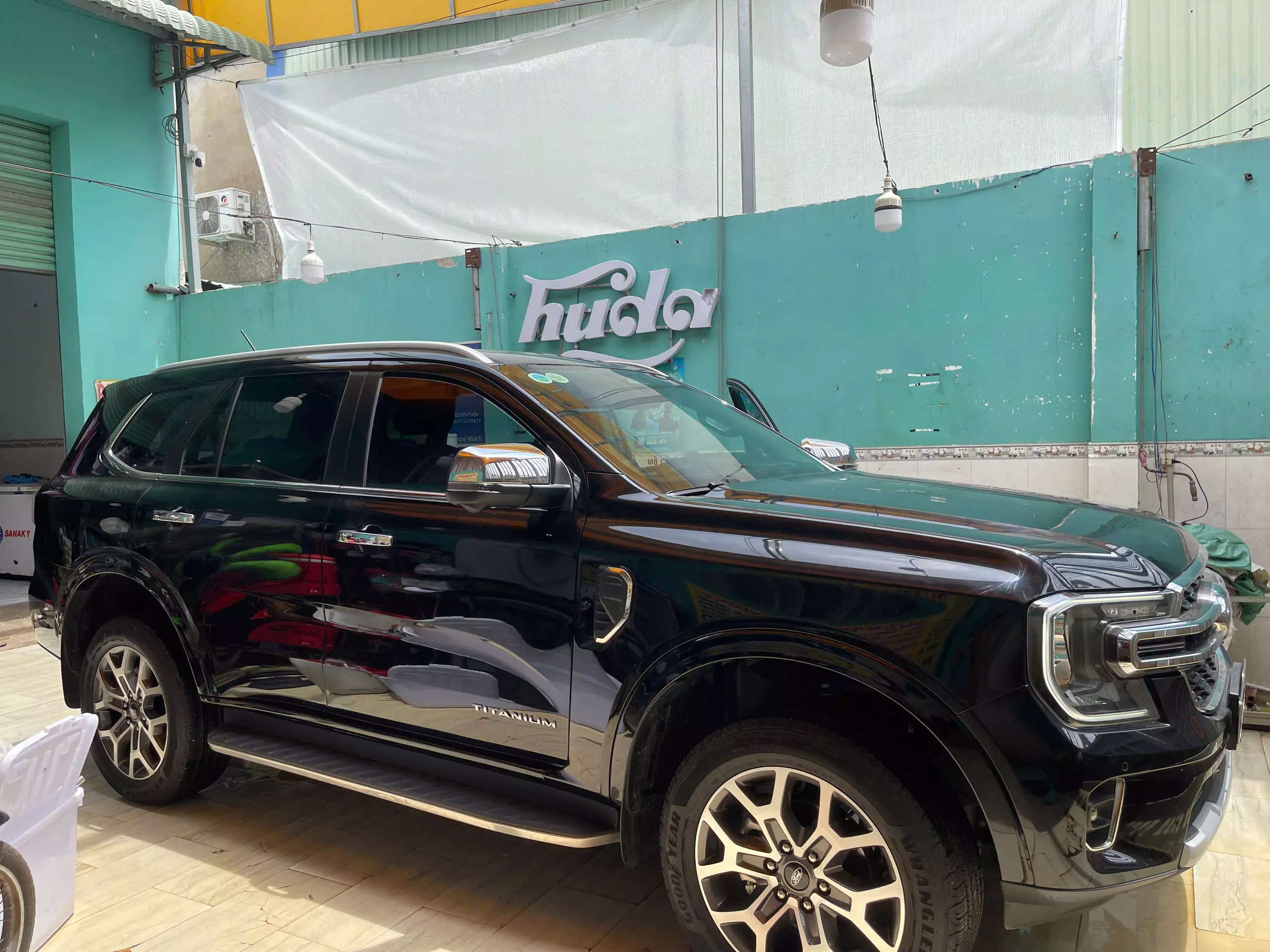 Ford Everest 2024 Titanium 2.0 AT 4x2 - 8267 km- 1 tỷ 220 triệu-1