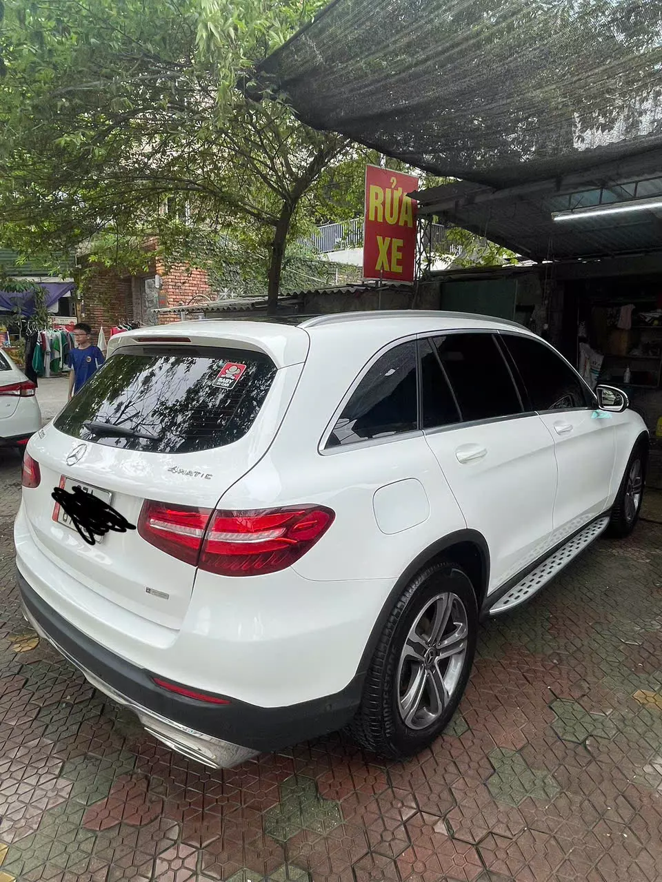 Chính chủ cần bán Mercedes GLC 200 - Đời 2019-4