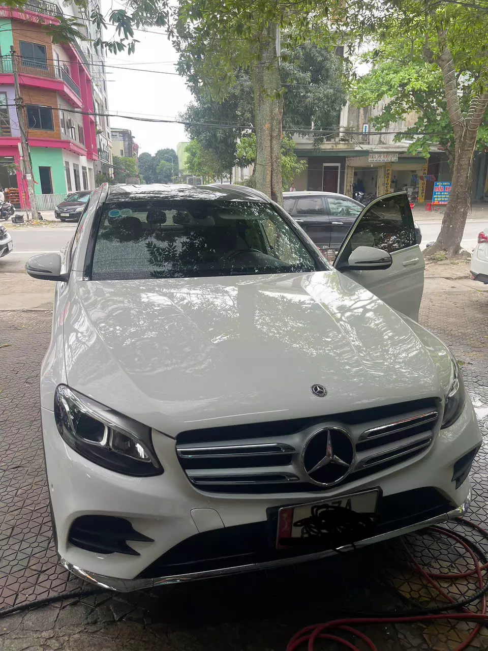 Chính chủ cần bán Mercedes GLC 200 - Đời 2019-2