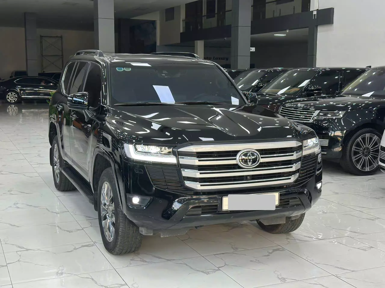 TOYOTA LANDCRUISER LC300 2024 Tên Cty chạy 7 nghìn -1