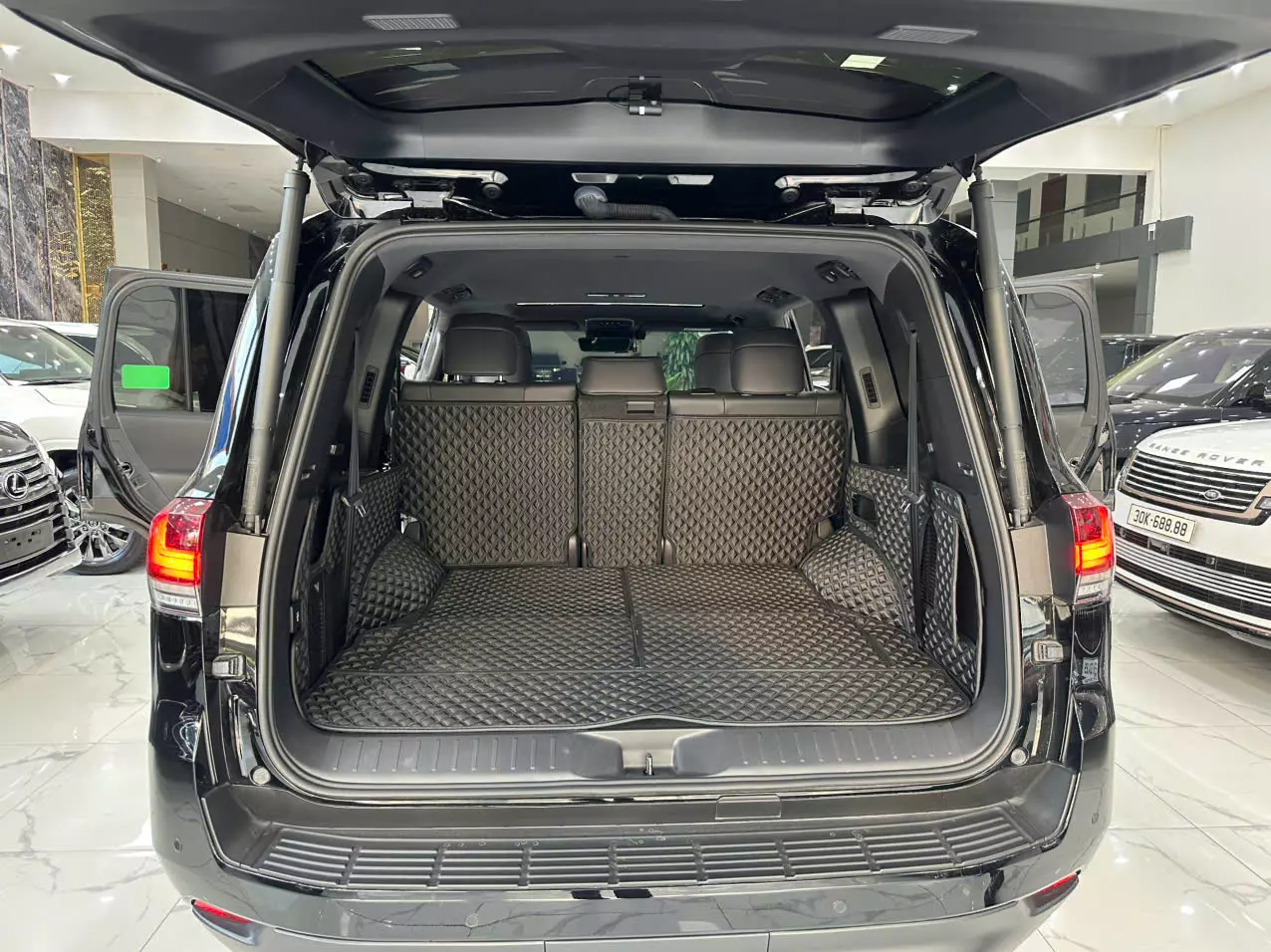 TOYOTA LANDCRUISER LC300 2024 Tên Cty chạy 7 nghìn -6