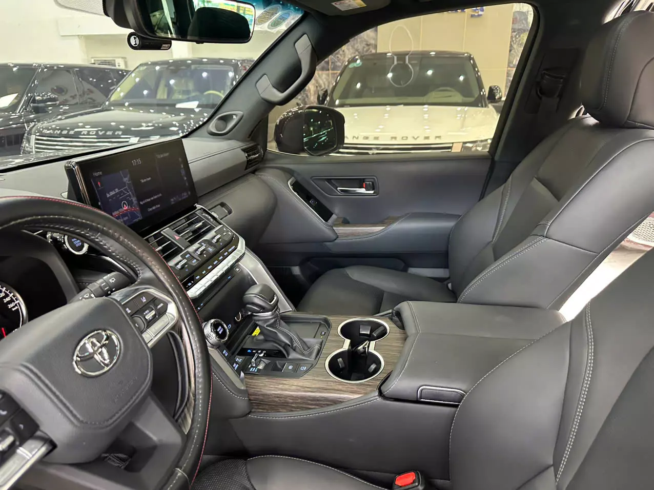 TOYOTA LANDCRUISER LC300 2024 Tên Cty chạy 7 nghìn -4