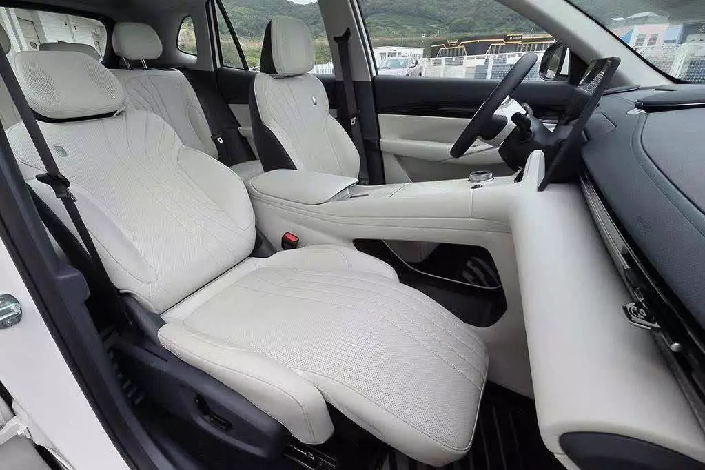 CHỈ CÒN VÀI NGÀY CUỐI – SĂN NGAY ƯU ĐÃI KHỦNG VỚI GEELY COOLRAY THÁNG 7-3