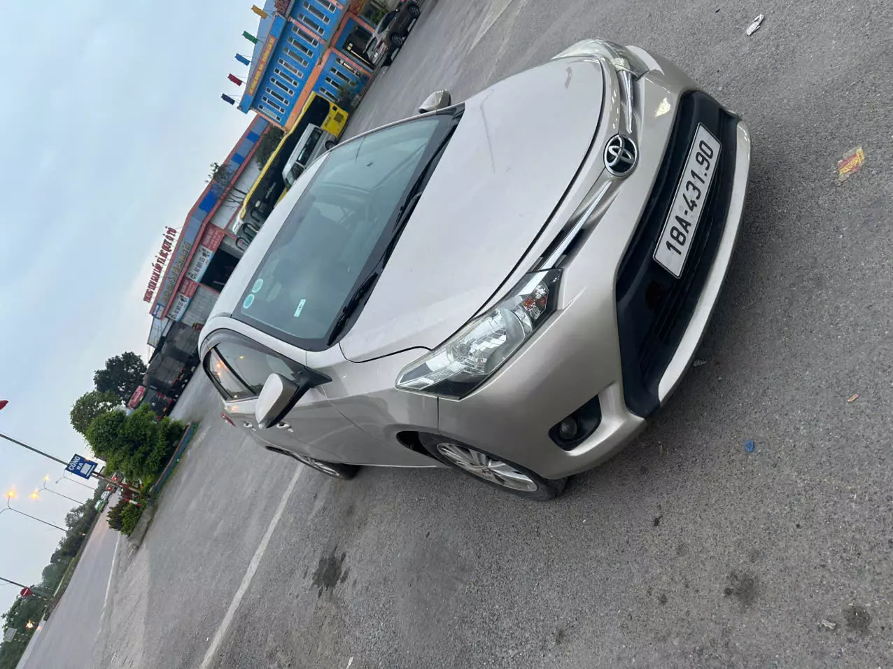 Chính chủ bán xe Toyota vios 2016 màu cát vàng số sàn-3