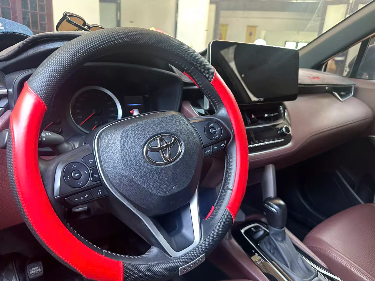 Gia đình cần bán chiếc xe corola cross, bản G, đăng kí 11/2022.-3