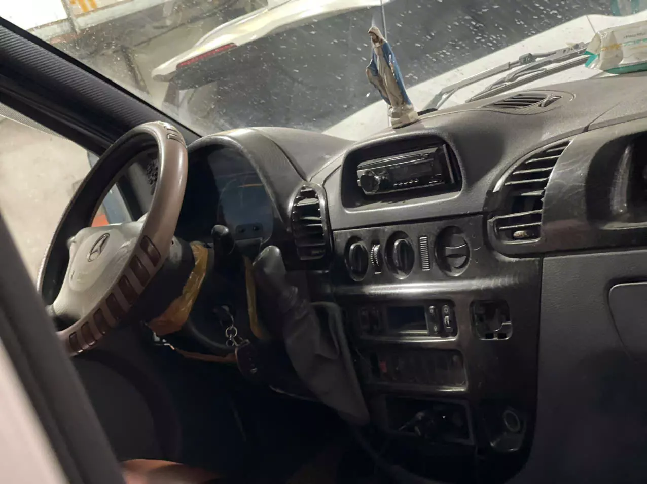 Xe Van Mercedes Benz Sprinter, sản xuất năm 2007.-3