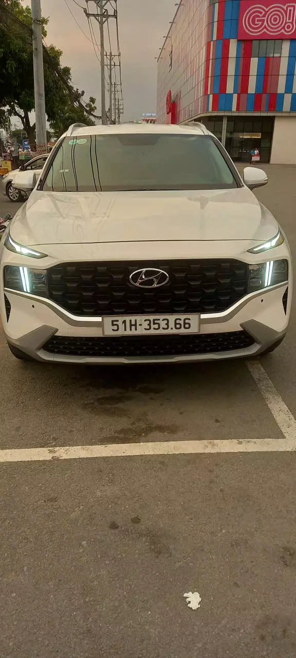 Cần bán xe huynhdai santafe, đời cuối 2023-1