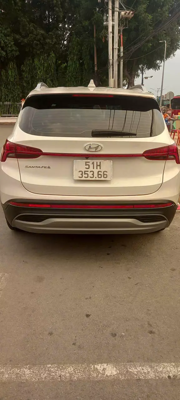 Cần bán xe huynhdai santafe, đời cuối 2023-4