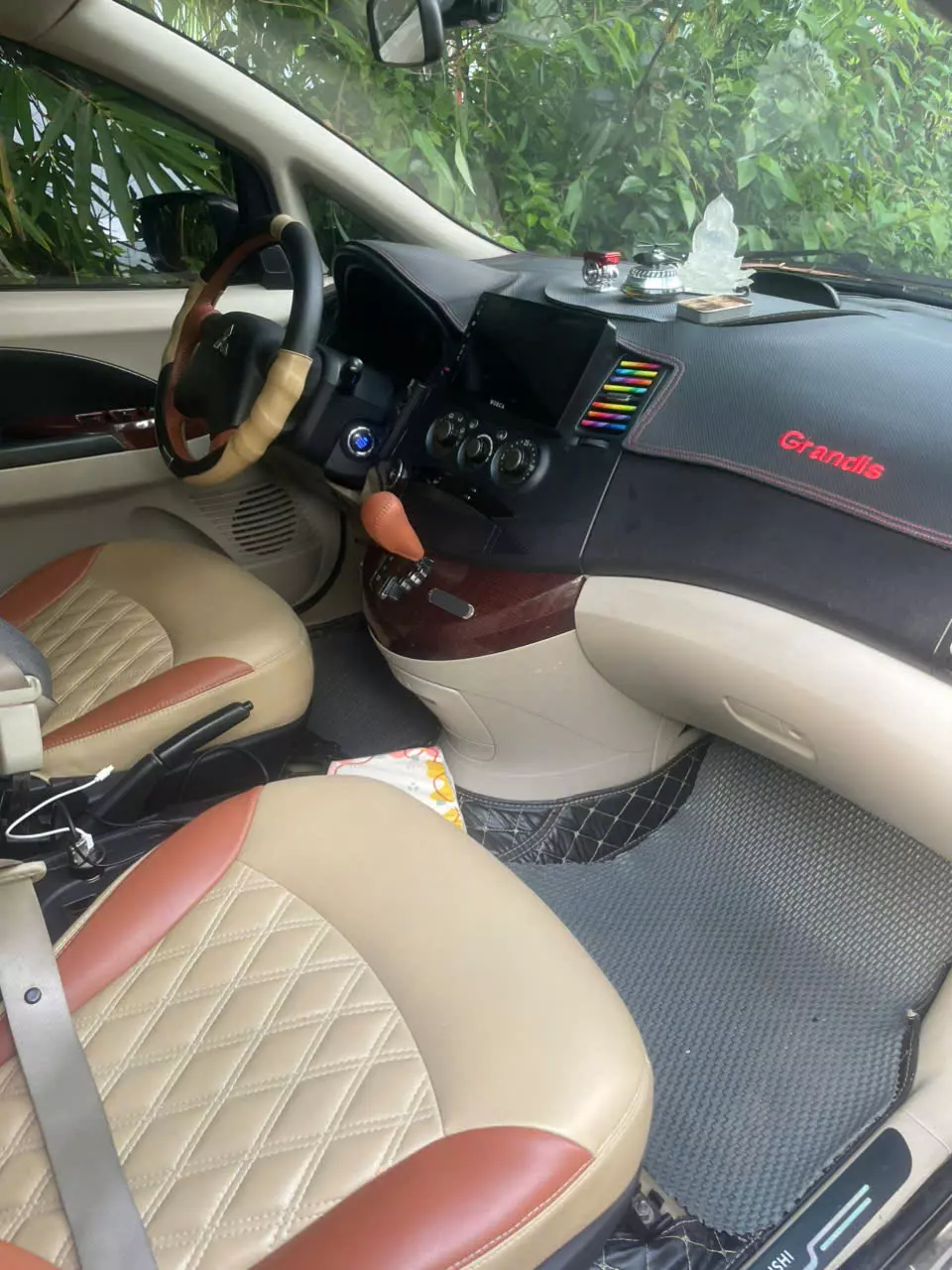 Cần bán Mitsubishi Grandis 2.4 AT – Xe 7 chỗ rộng rãi, máy êm, giữ gìn kỹ-4