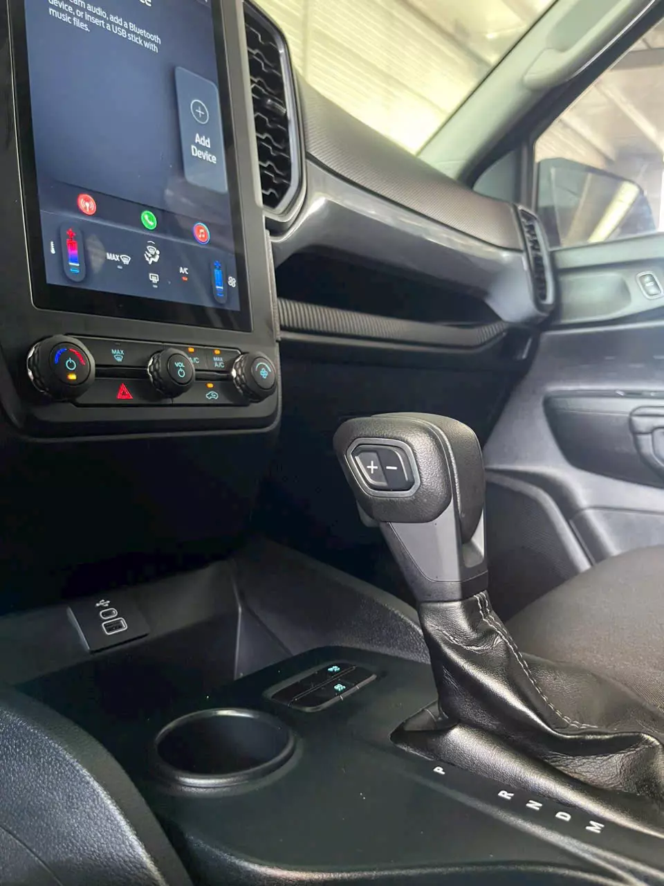 BÁN FORD RANGER XLS 4x2 – ĐỜI 2024 -2