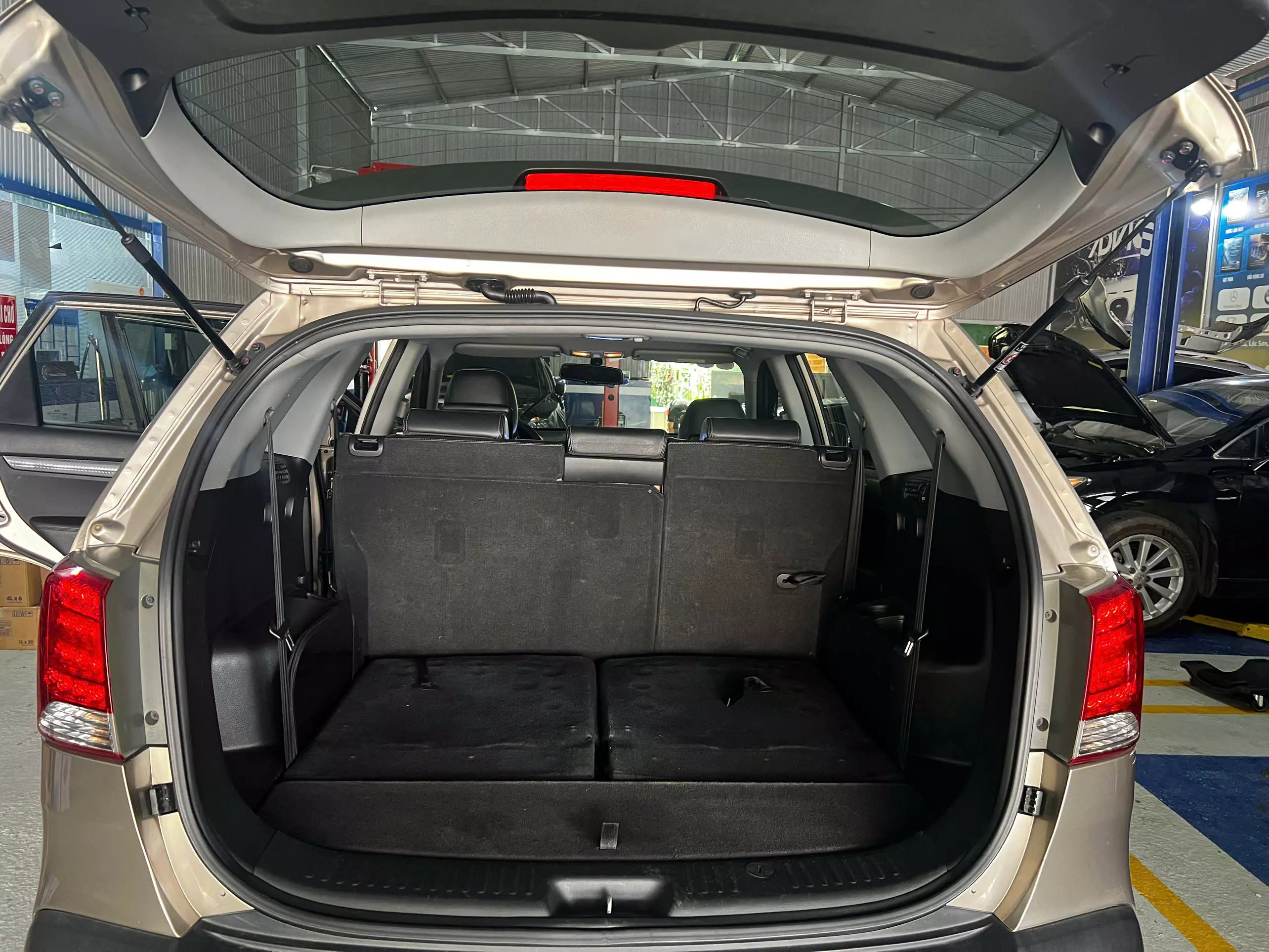 Cần bán xe Kia Sorento 2014 - Biển số 49A-717.57-2