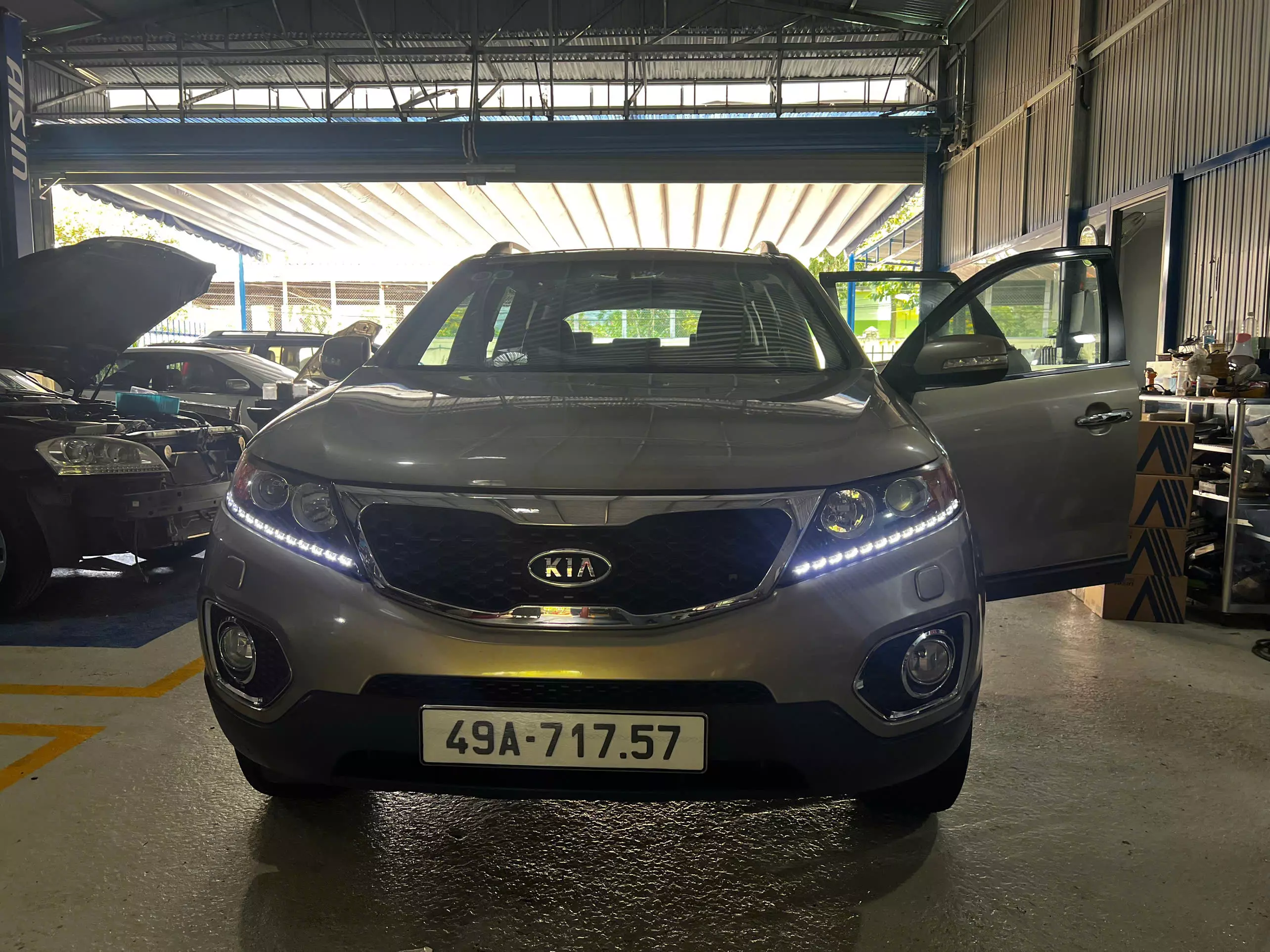 Cần bán xe Kia Sorento 2014 - Biển số 49A-717.57-4