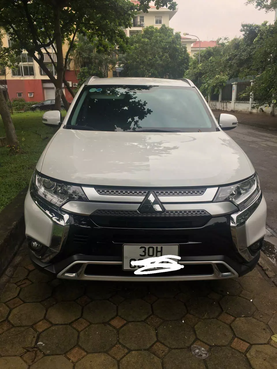 Chính chủ bán xe OUTLANDER sản xuất năm 2021-0