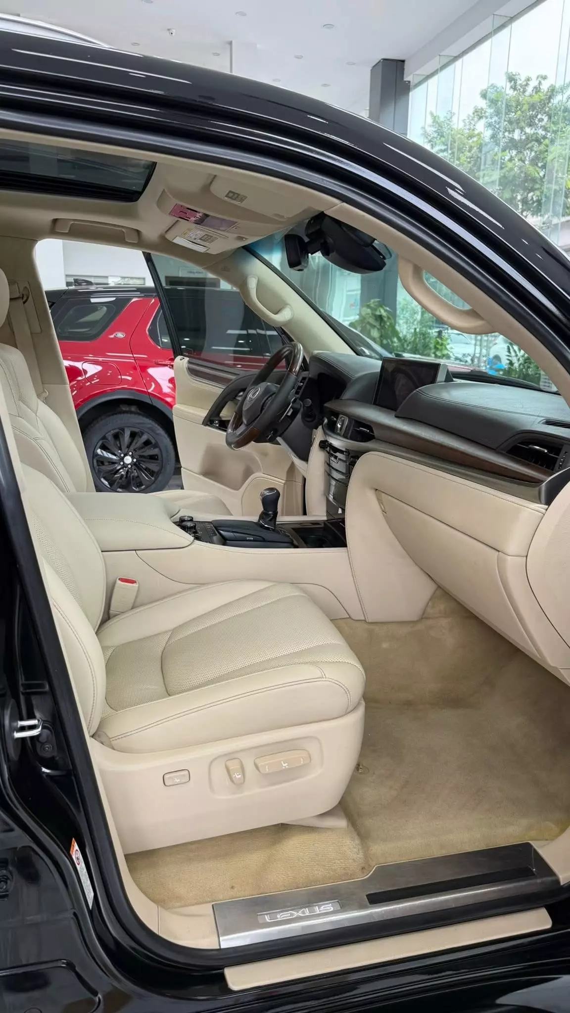 Bán Lexus LX570 nhập Mỹ sản xuất 2016, 1 chủ từ mới, biển Hà Nội.-9