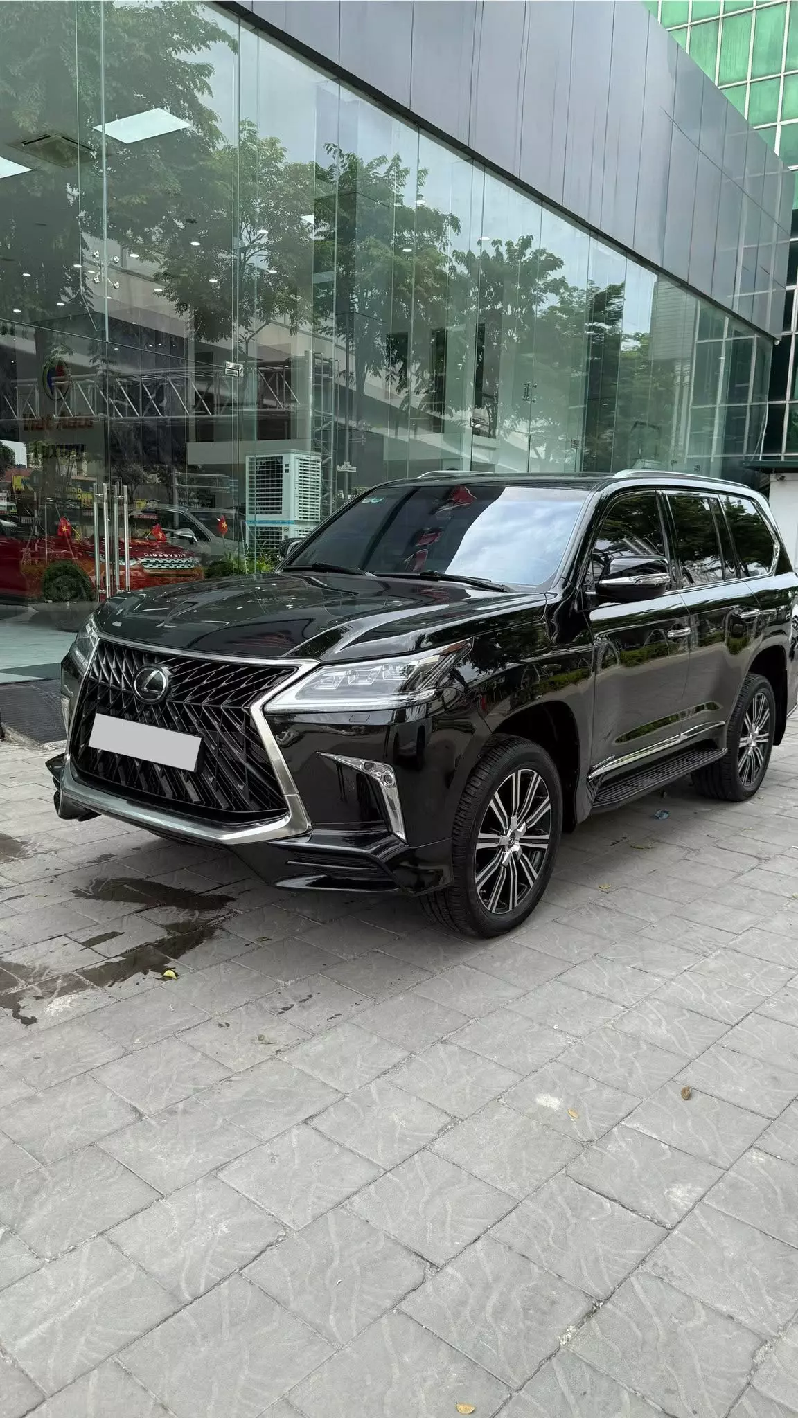 Bán Lexus LX570 Super Sport nhập Trung Đông, sản xuất 2019, 1 chủ.-1