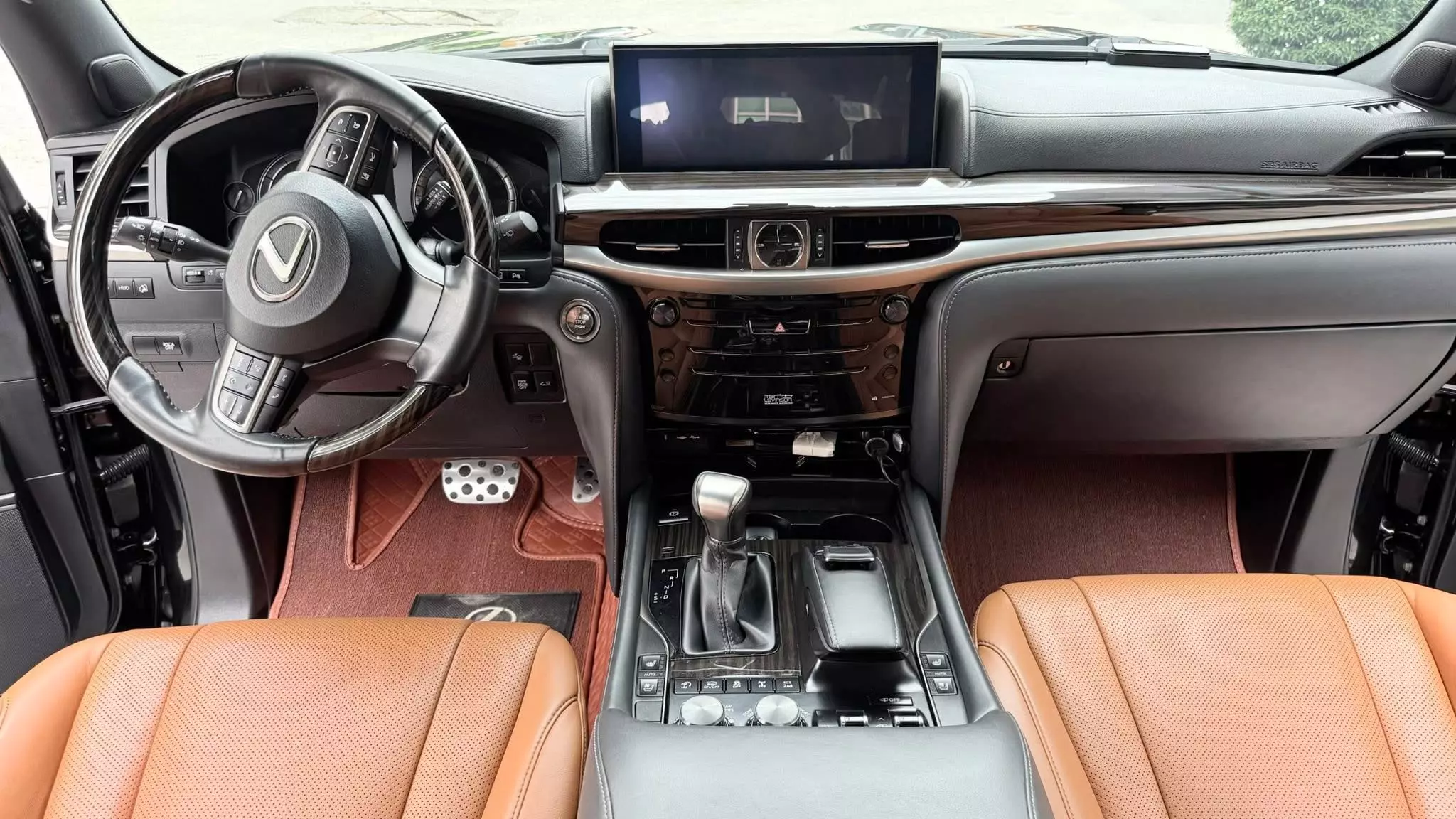 Bán Lexus LX570 Super Sport nhập Trung Đông, sản xuất 2019, 1 chủ.-8