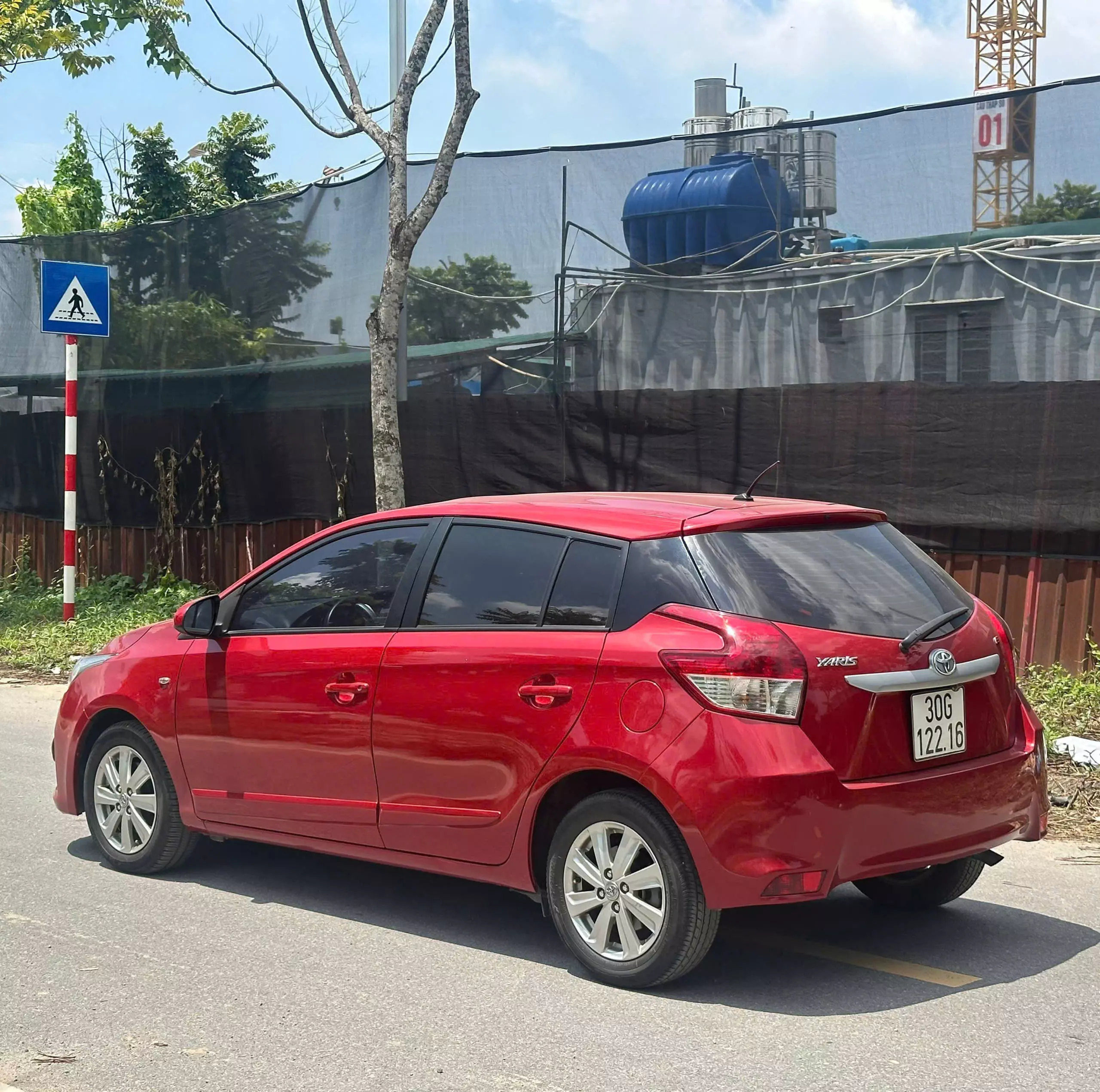 Toyota Yaris 2016, Màu đỏ nhập khẩu nguyên chiếc Thái Lan-1