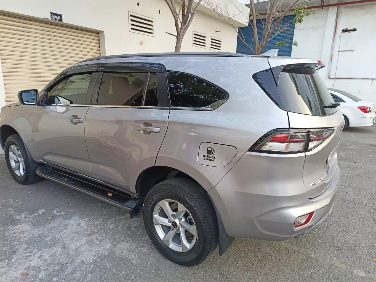 Isuzu Mux 2022, giá đề xuất 700 triệu, bớt Lộc 20 triệu-2