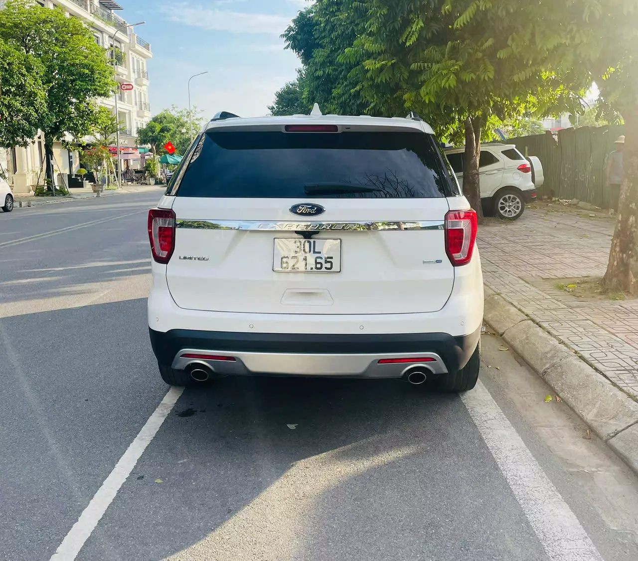 Ford Explorer Limited 2.3L EcoBoost 2017-4