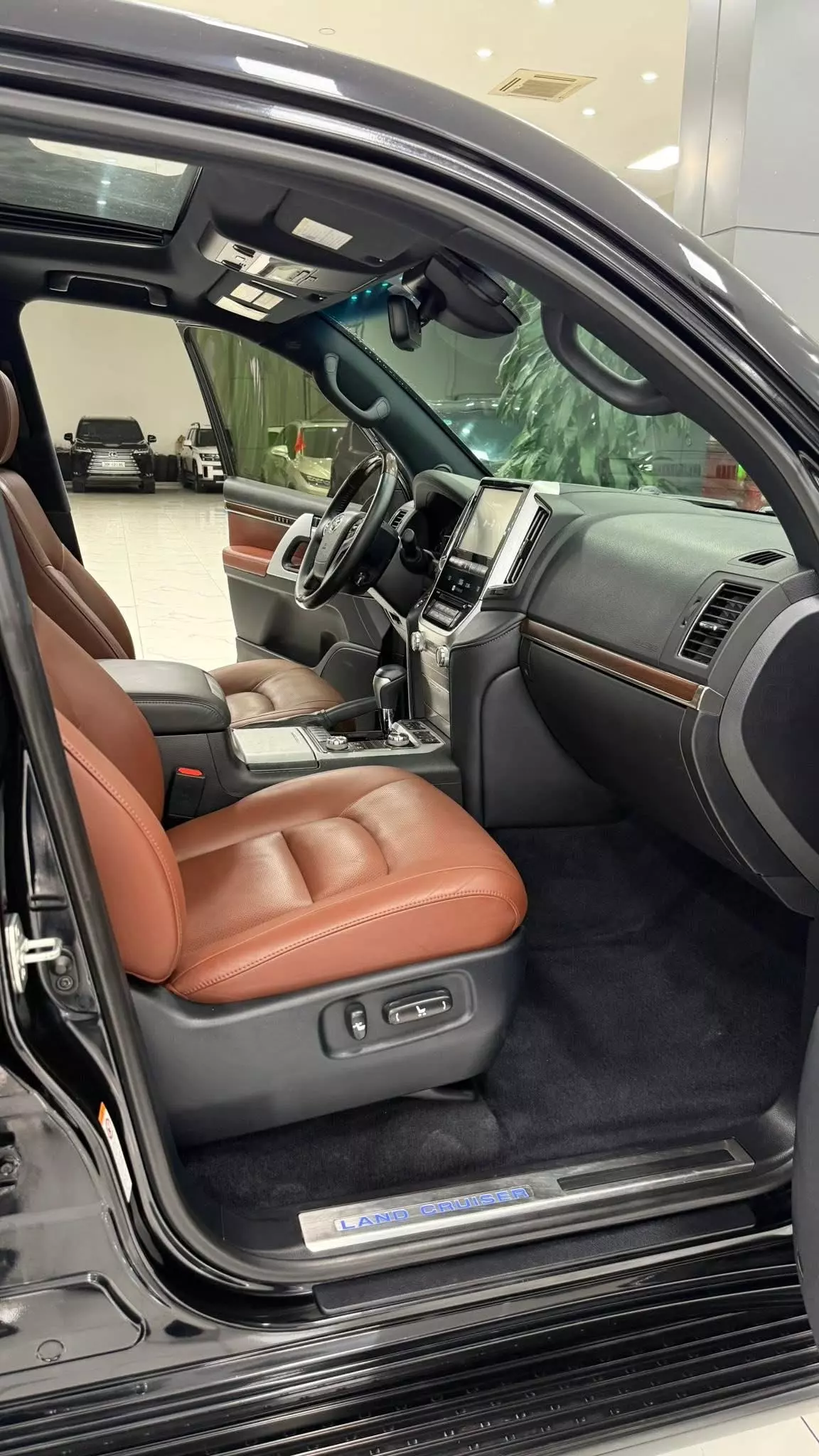 Duy nhất thị trường. Land Cruiser 5.7 nhập Mỹ 2016. Xe đi ít siêu mới.-3