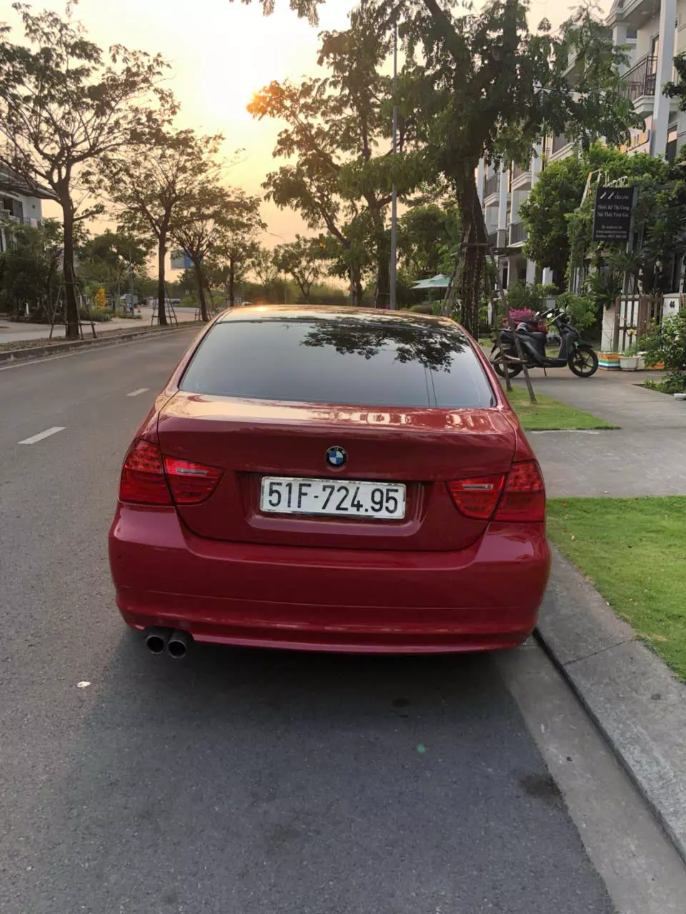 Cần bán Xe sedan BMW 3 Series sản xuất năm 2009, nhập khẩu từ Đức.-3