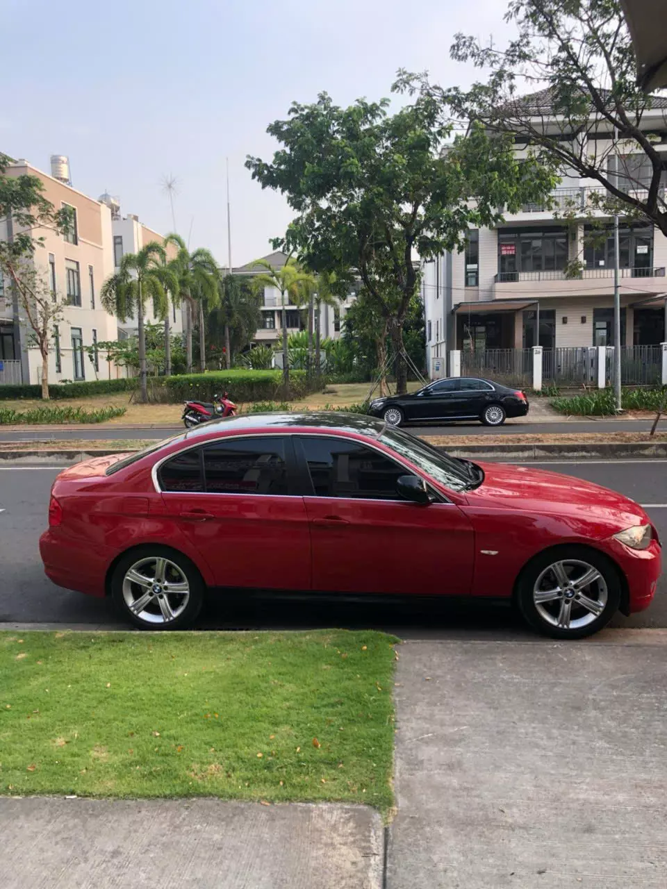 Cần bán Xe sedan BMW 3 Series sản xuất năm 2009, nhập khẩu từ Đức.-1