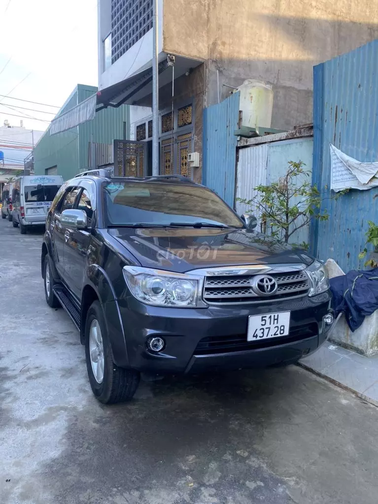 Toyota Fortuner 2009 2.7V 4x4 AT - 110000 km-1
