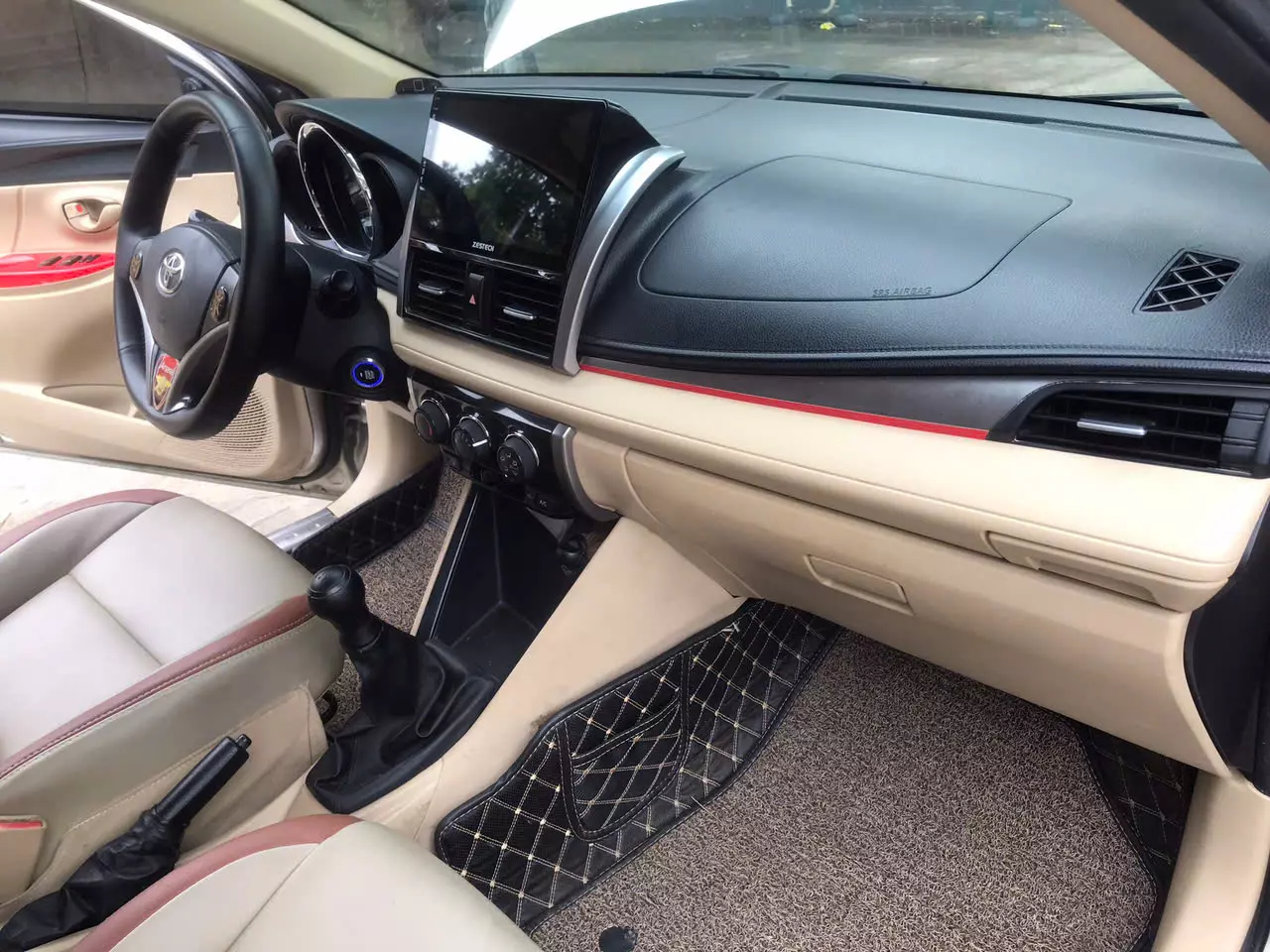 Chính chủ bán xe Toyota vios E 2017 số sàn-4