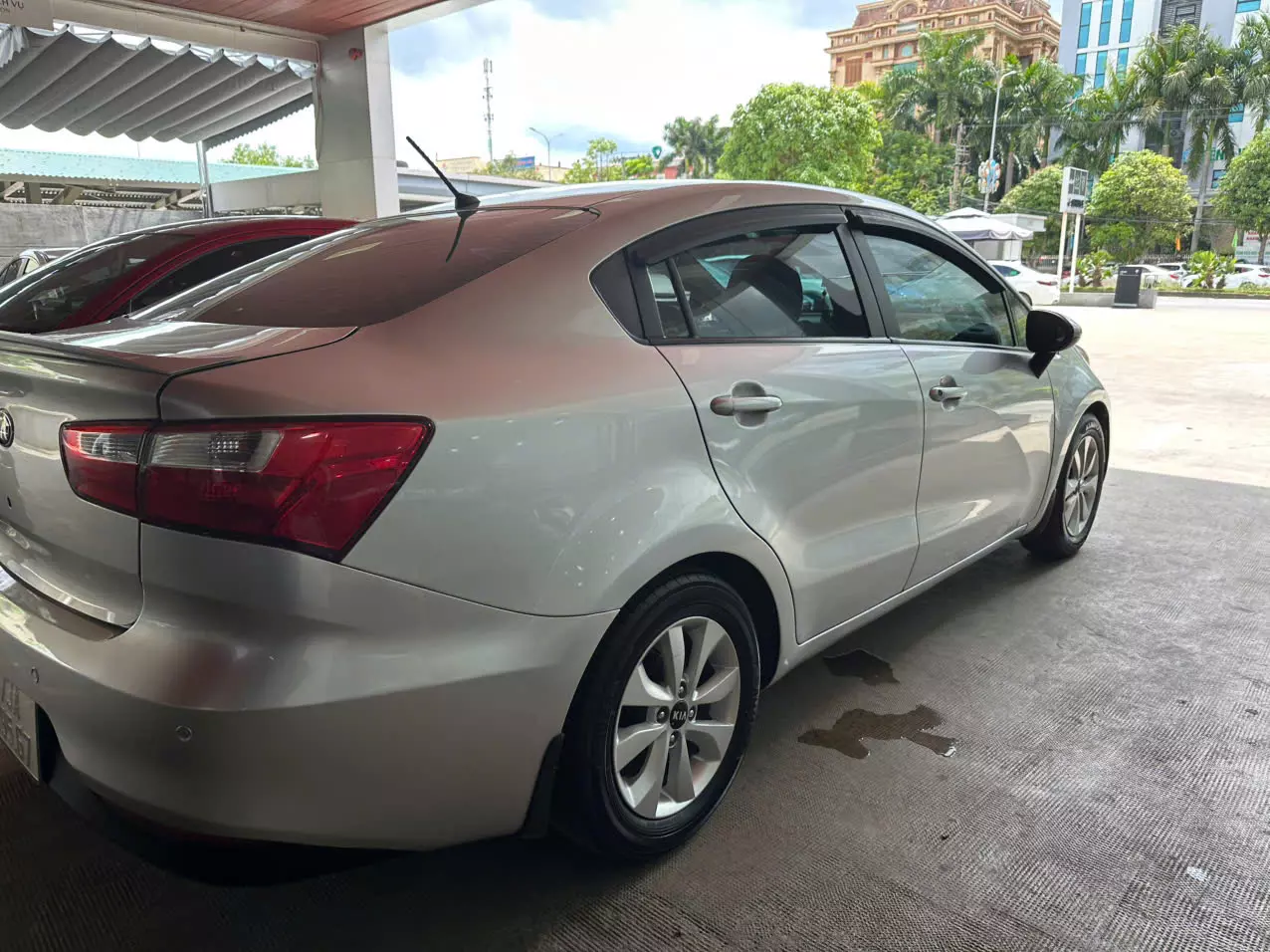 CẦN BÁN XE Ô TÔ KIA RIO – SỐ SÀN, ĐỜI 2015-3