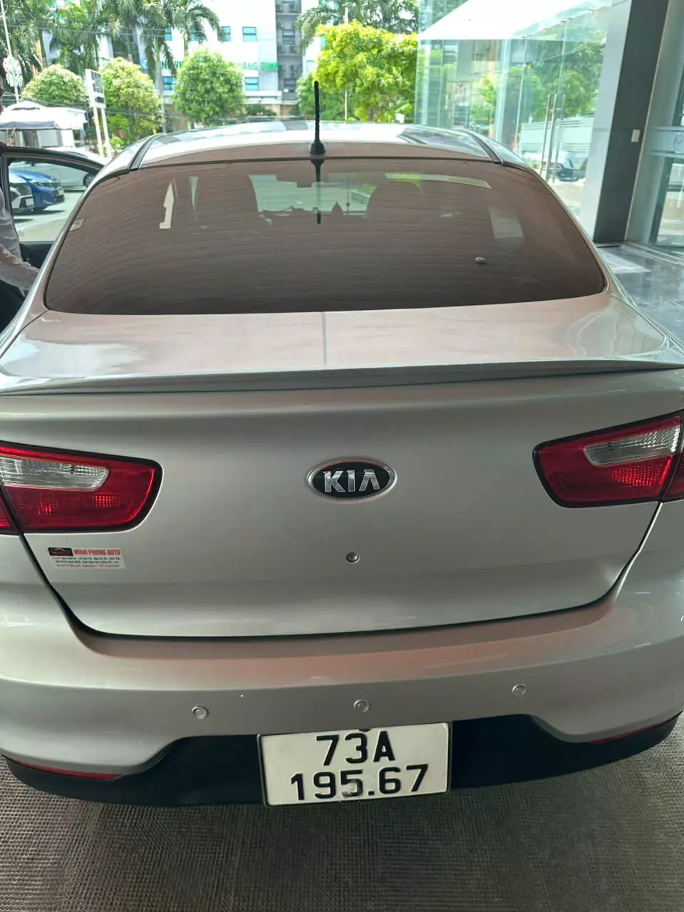 CẦN BÁN XE Ô TÔ KIA RIO – SỐ SÀN, ĐỜI 2015-4