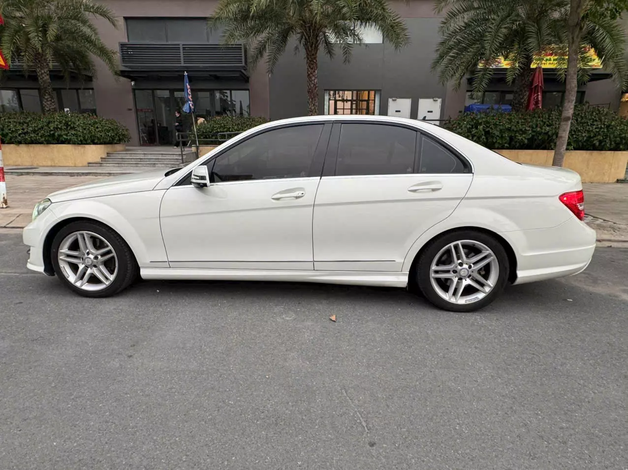 Chính chủ cần bán xe C300 AMG 2012-3