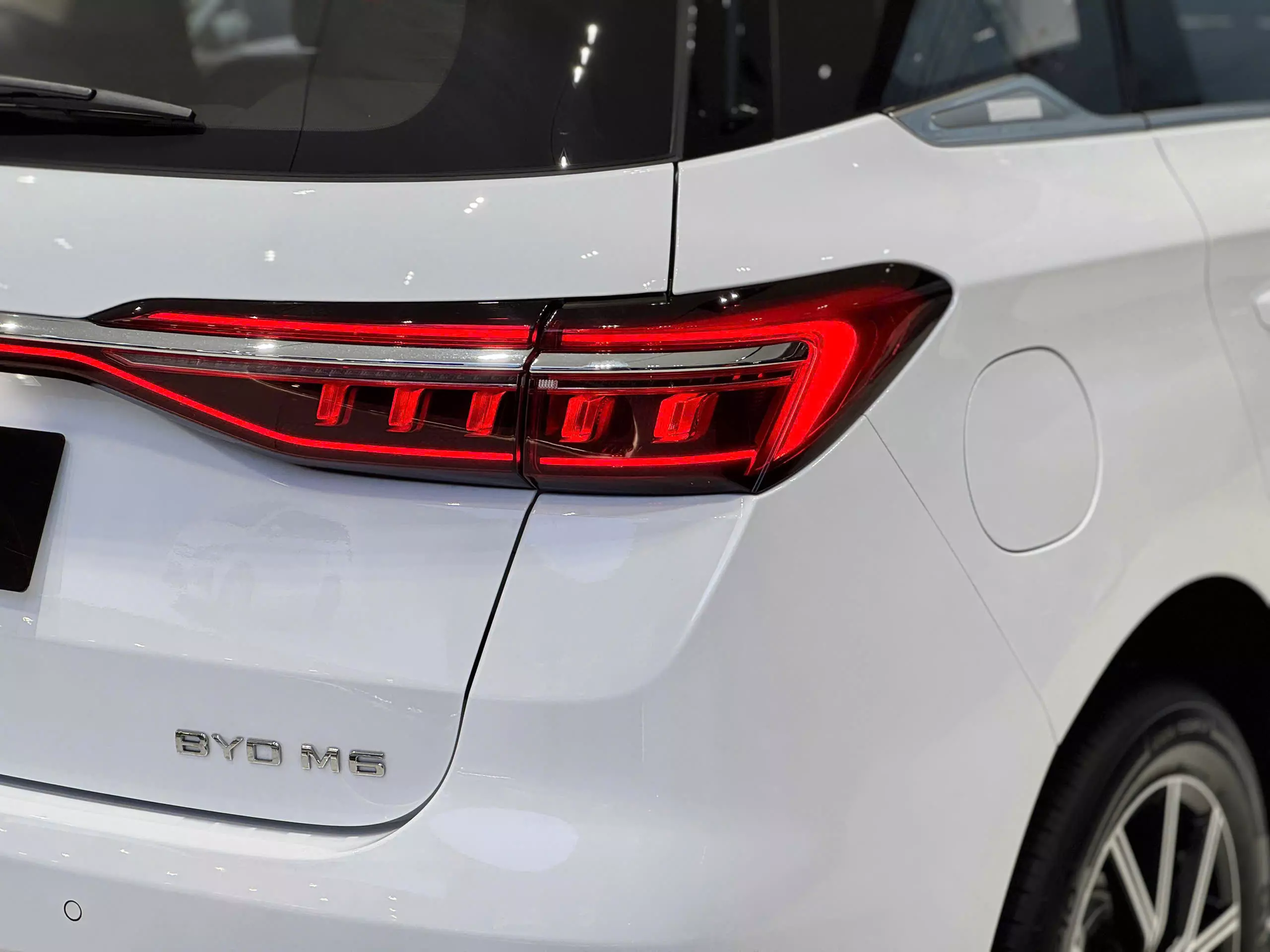 BYD M6 - Xe thuần điện 7 Chỗ tốt nhất hiện nay. -0