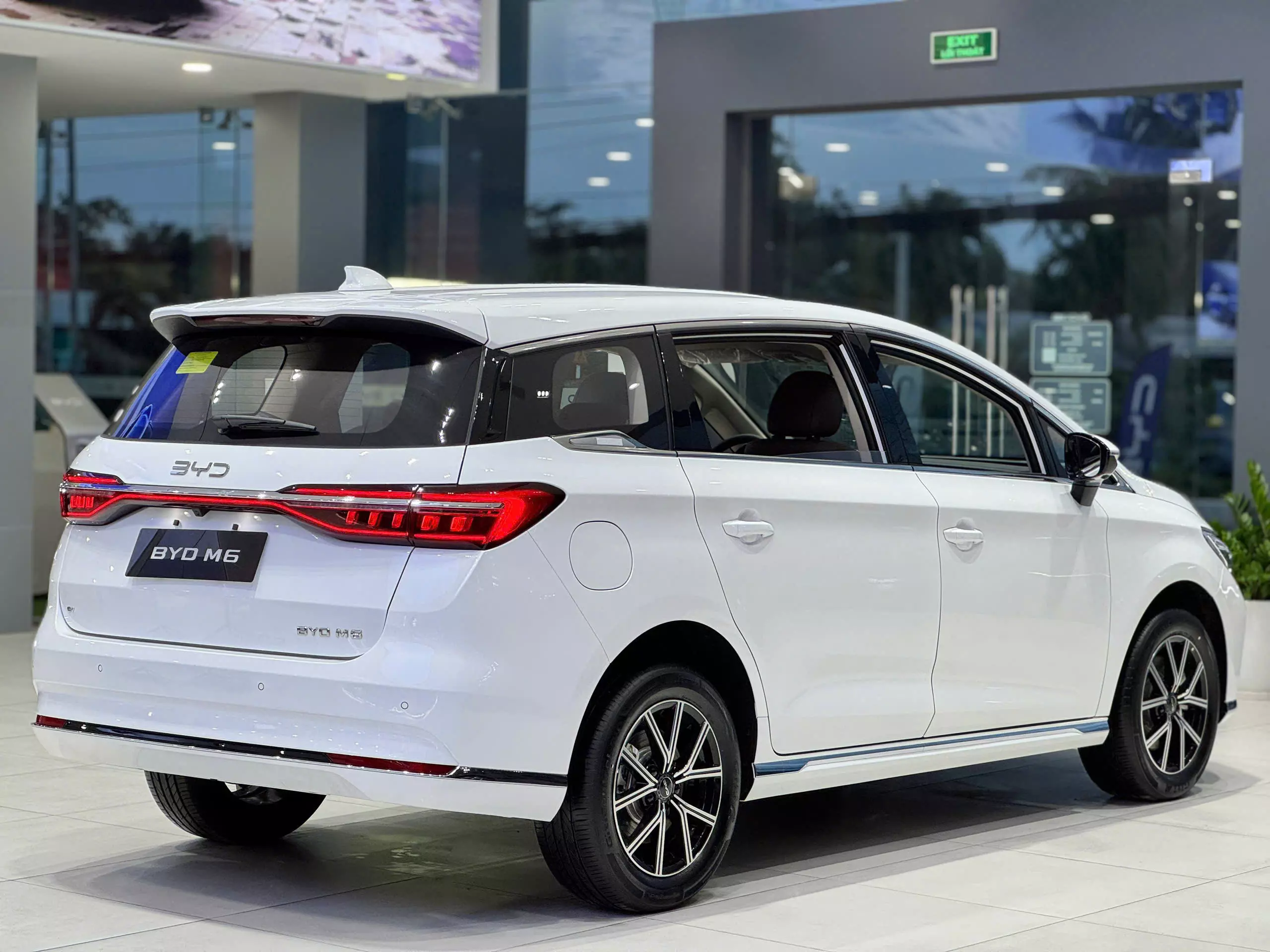 BYD M6 - Xe thuần điện 7 Chỗ tốt nhất hiện nay. -1