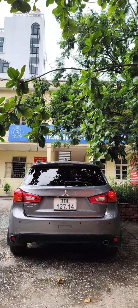 Bán xe Mitsubishi Outlander sport bản GLS 2015-0