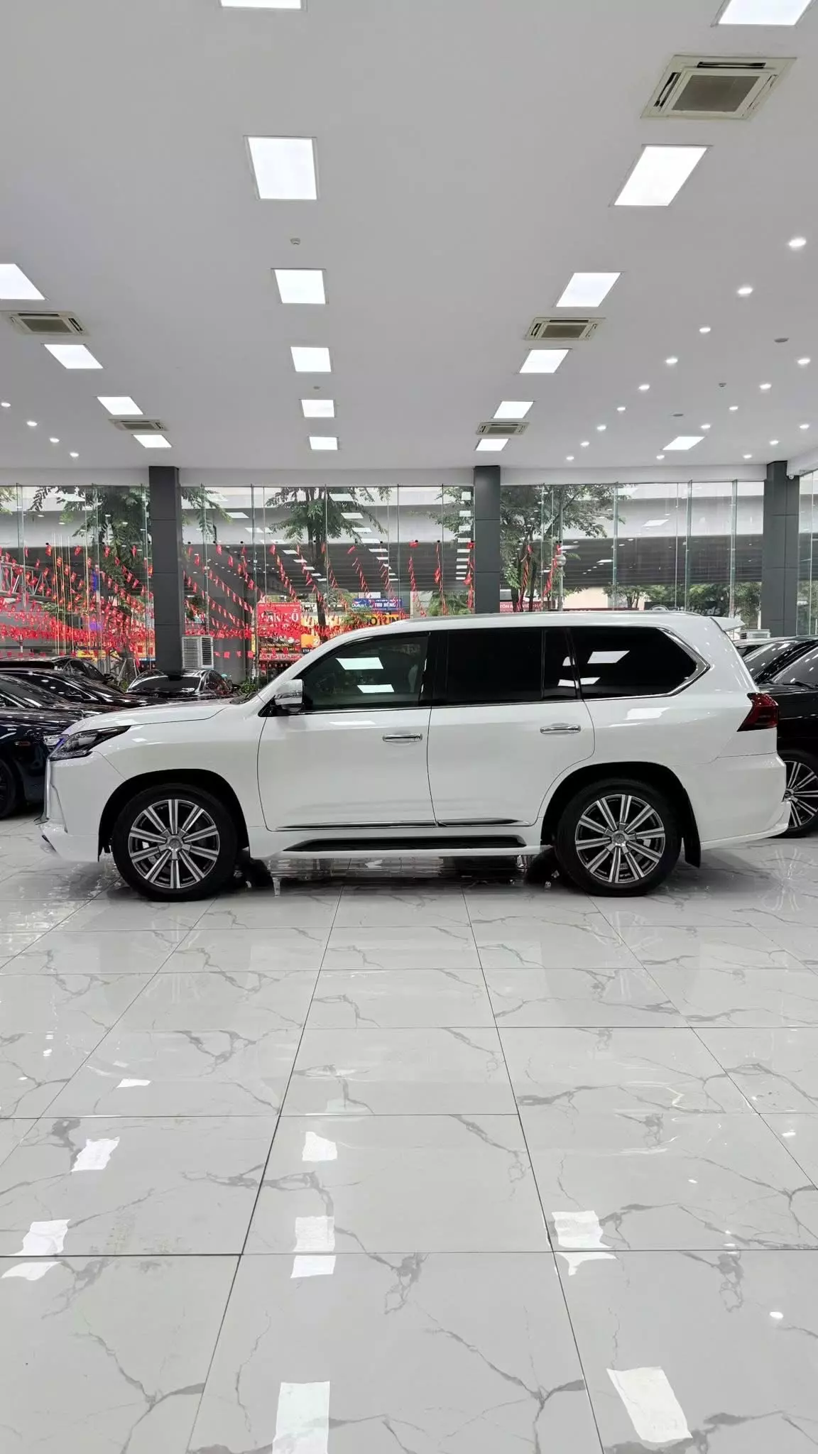 Bán Lexus LX570 Super Sport Trung Đông 2016. Xe cực mới.-2