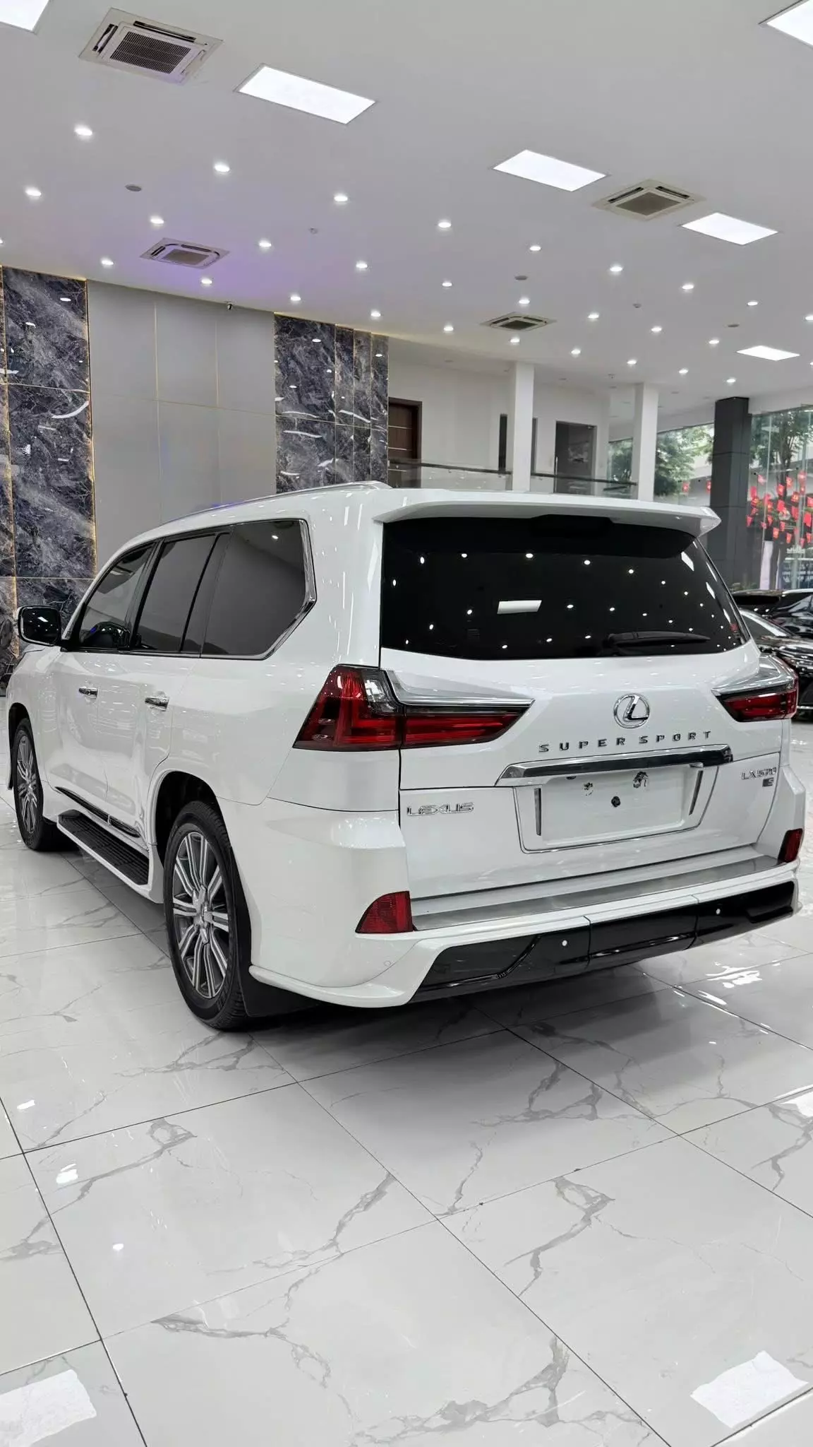 Bán Lexus LX570 Super Sport Trung Đông 2016. Xe cực mới.-4