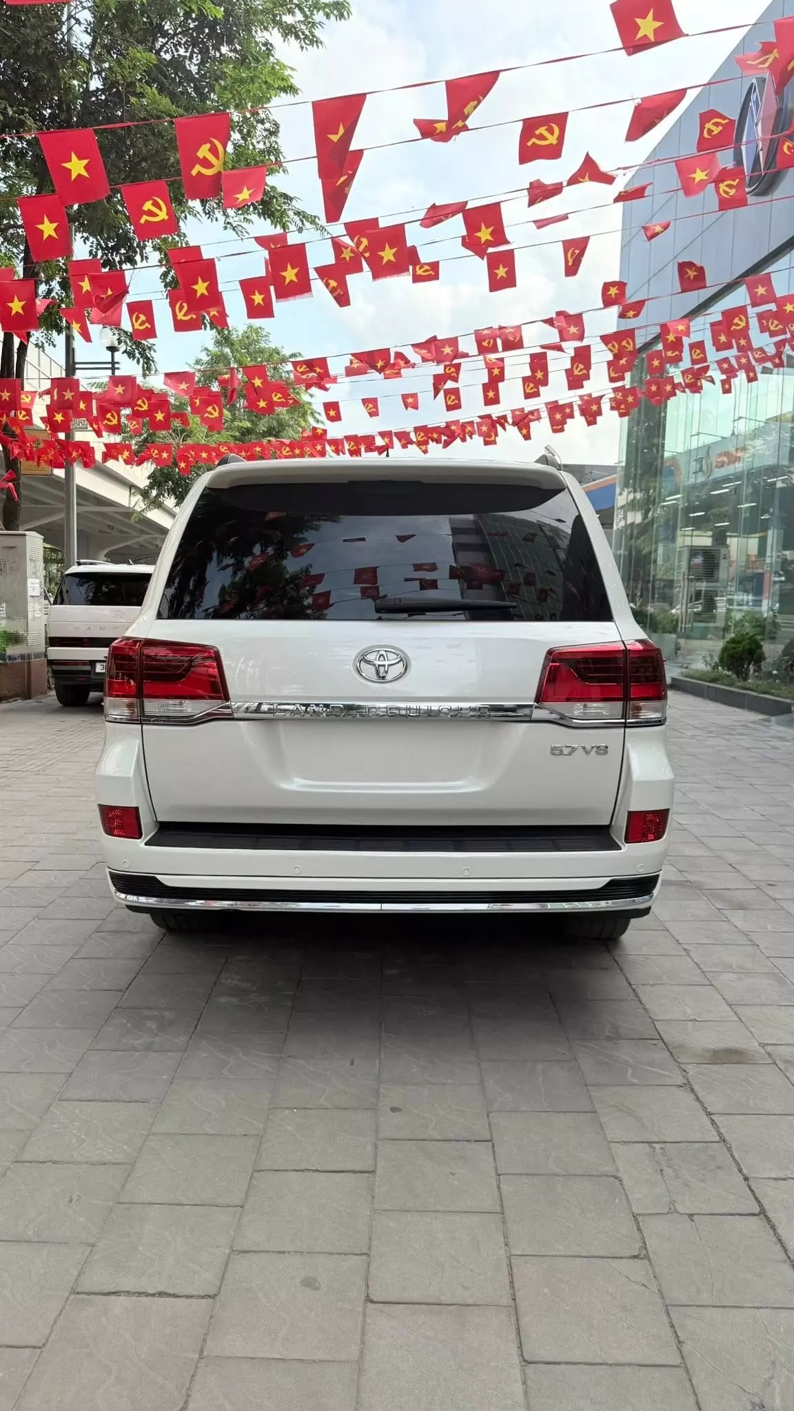  Toyota Land Cruiser 5.7 nhập Mỹ, sản xuất 2016. Xe siêu đẹp.-4