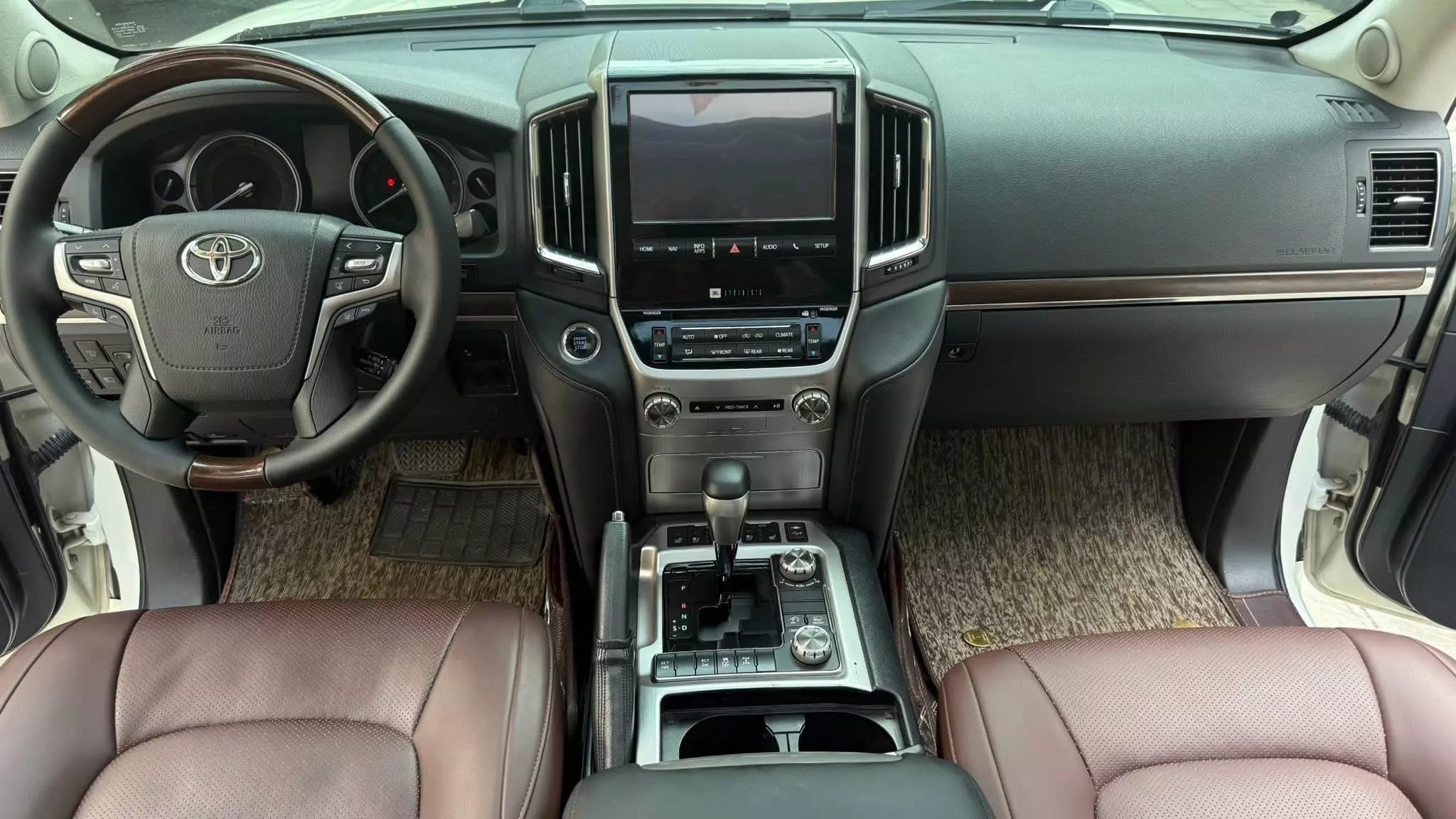  Toyota Land Cruiser 5.7 nhập Mỹ, sản xuất 2016. Xe siêu đẹp.-8