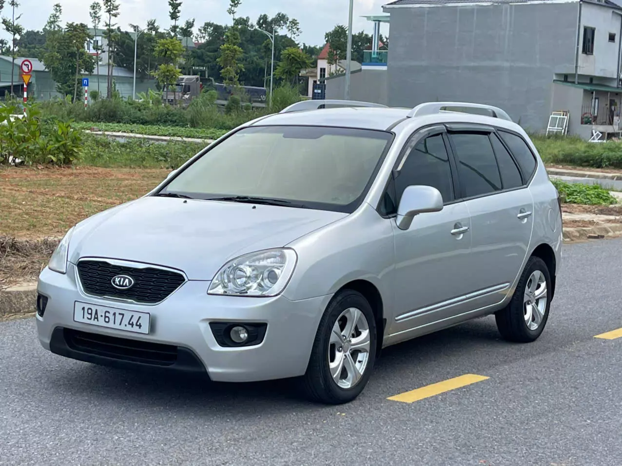 Cần bán Kia Carens SX-0